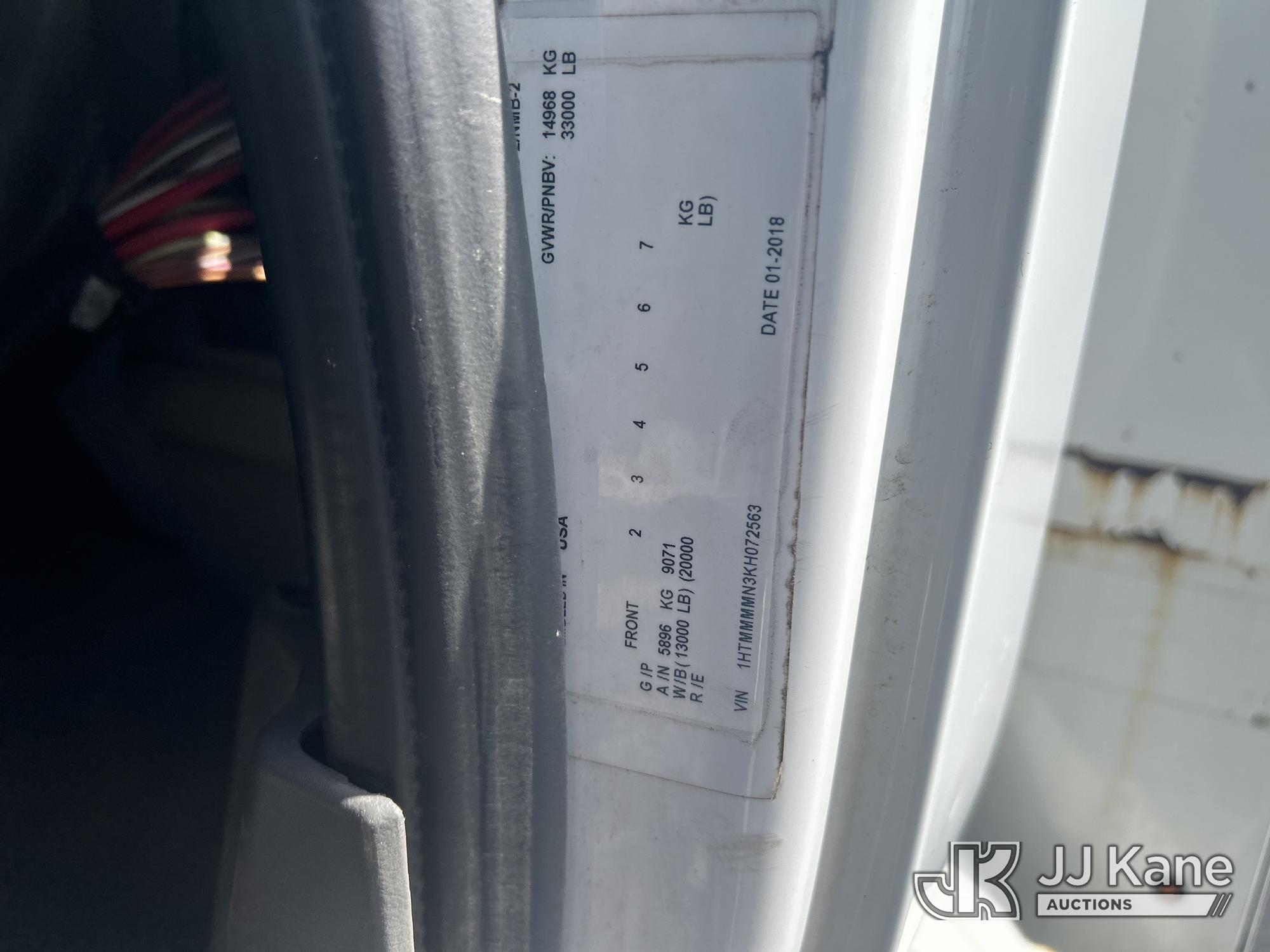 2019 International 4300 DuraStar