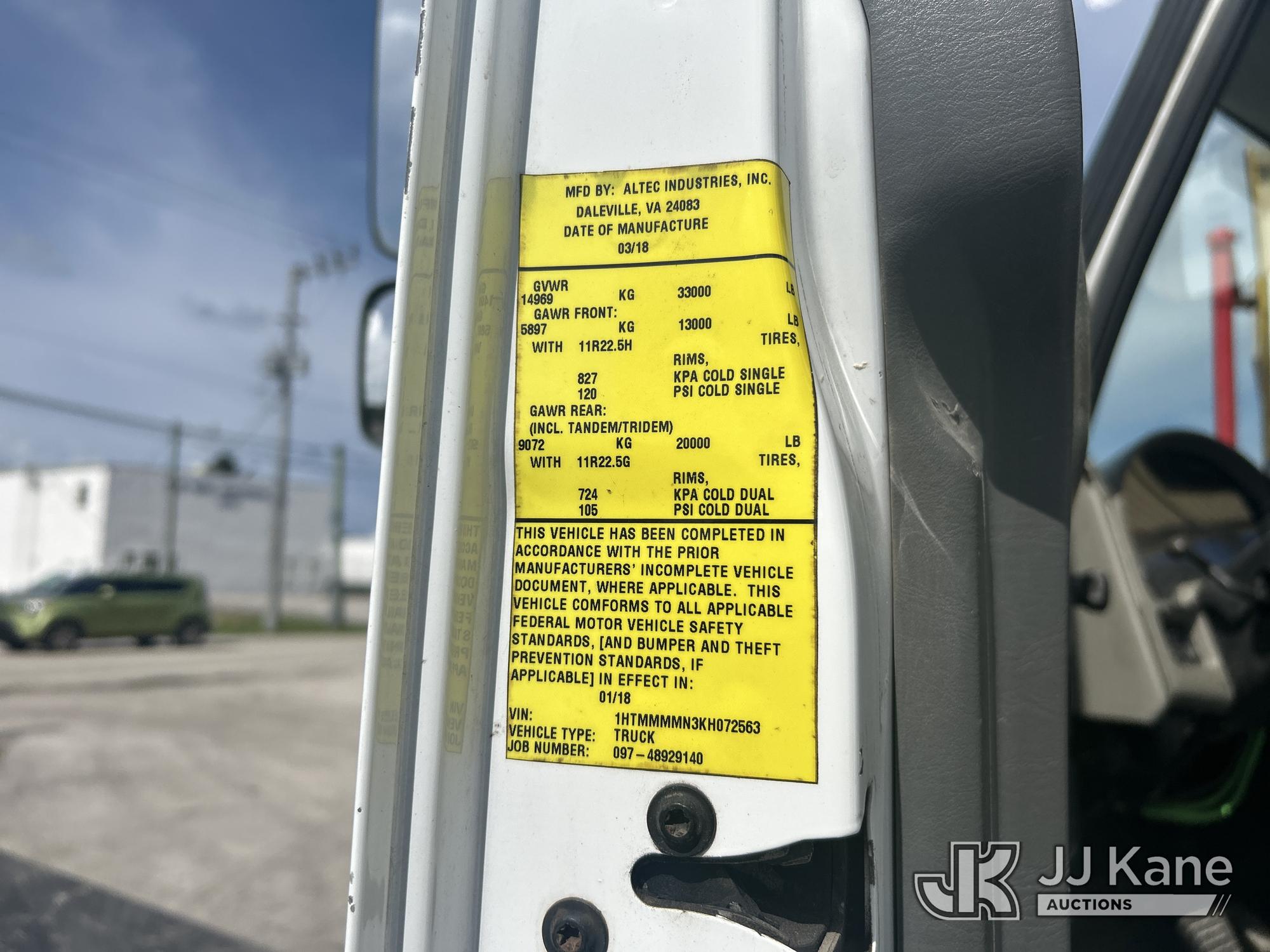 2019 International 4300 DuraStar