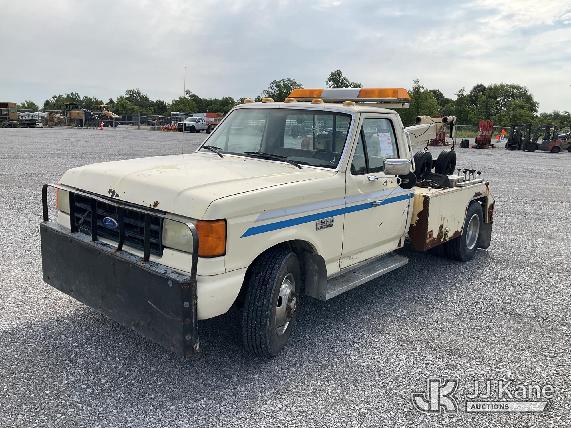 Photo of a 1988 Ford F350