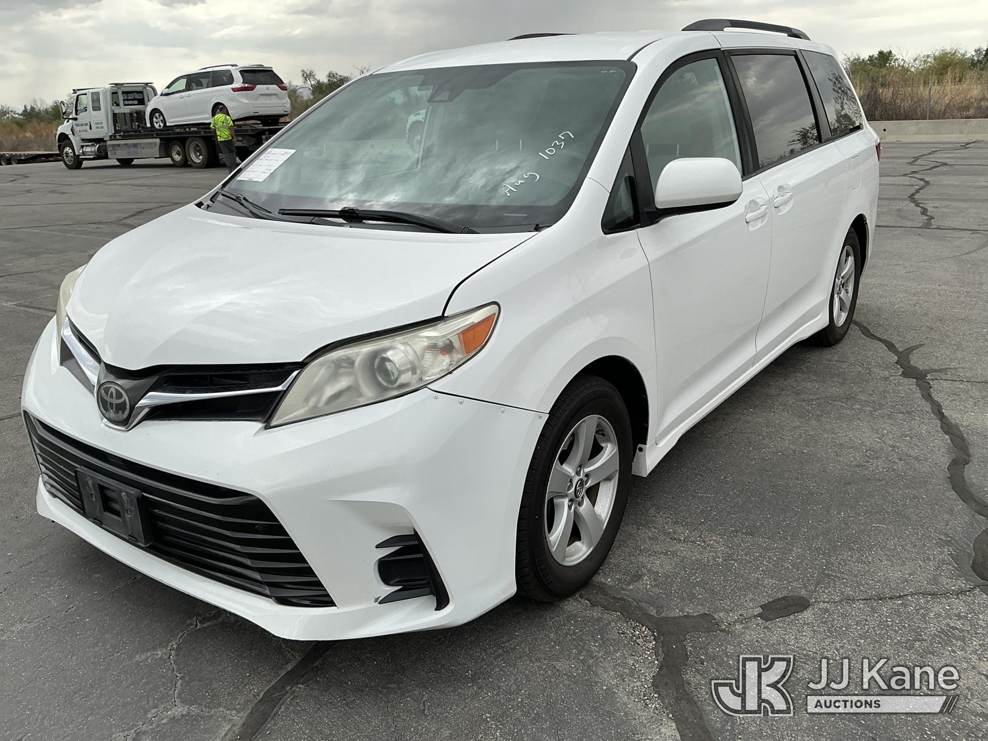 Photo of a 2019 Toyota Sienna