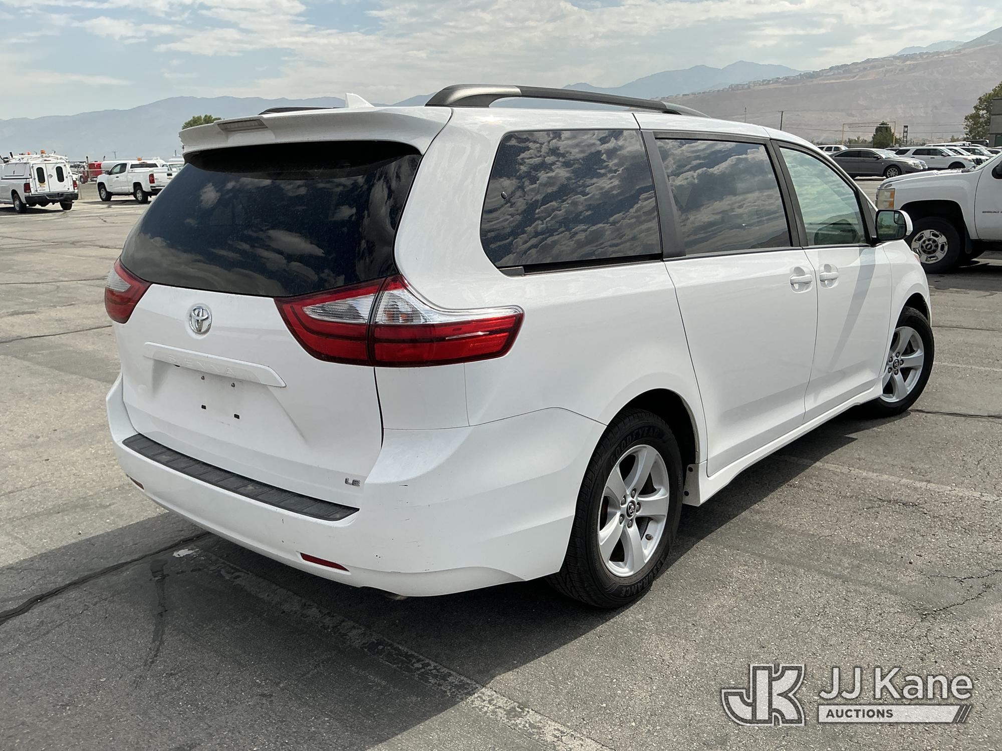 2019 Toyota SIENNA
