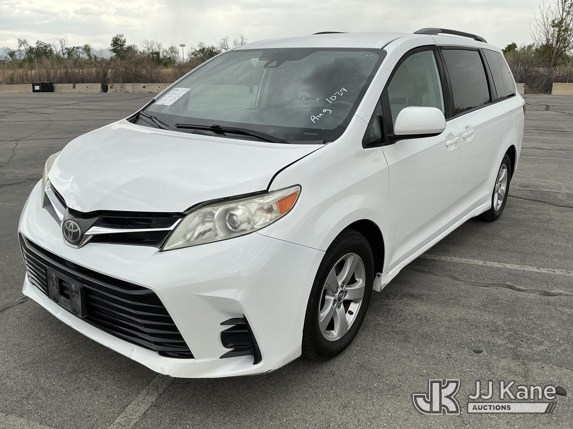 Photo of a 2019 Toyota Sienna