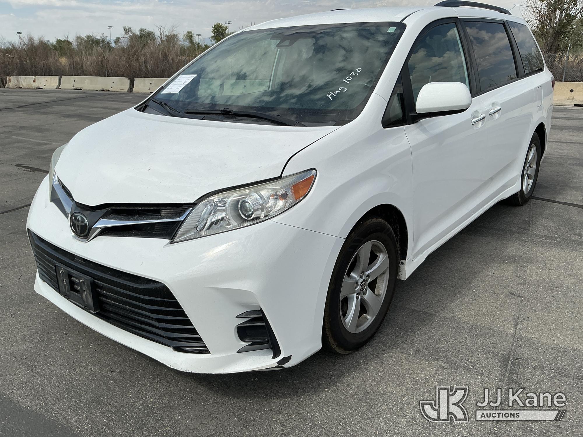 Photo of a 2020 Toyota Sienna