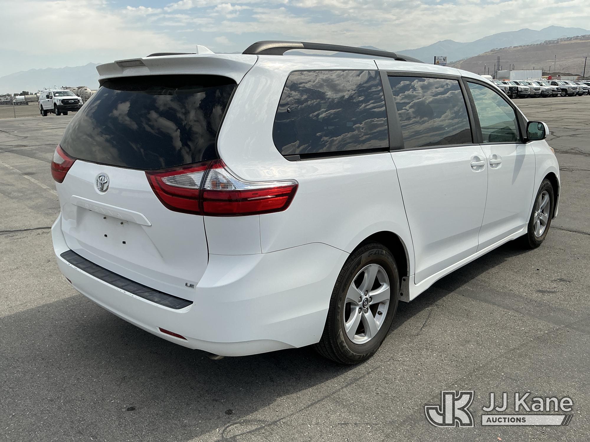 2018 Toyota SIENNA