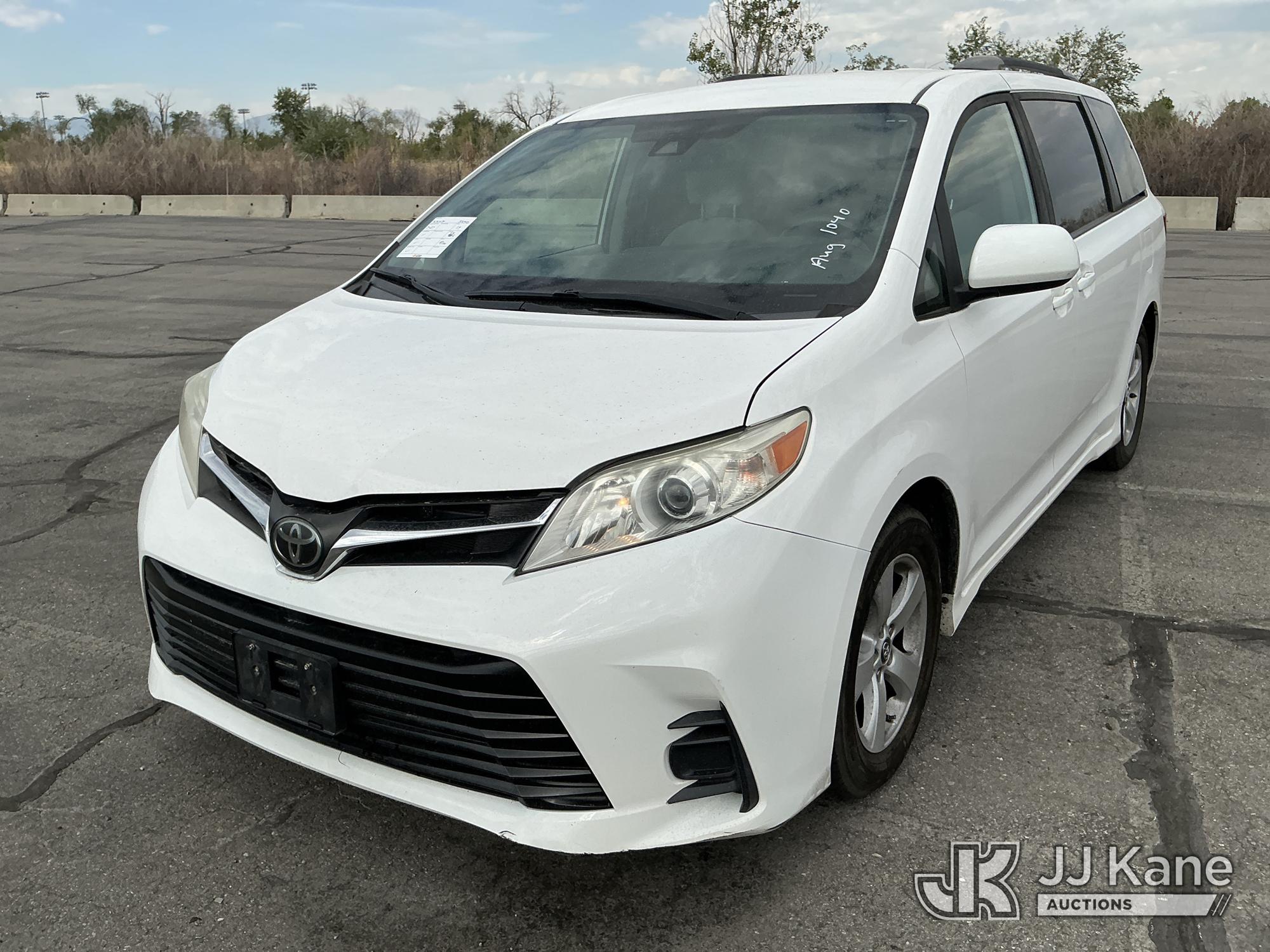 Photo of a 2019 Toyota Sienna
