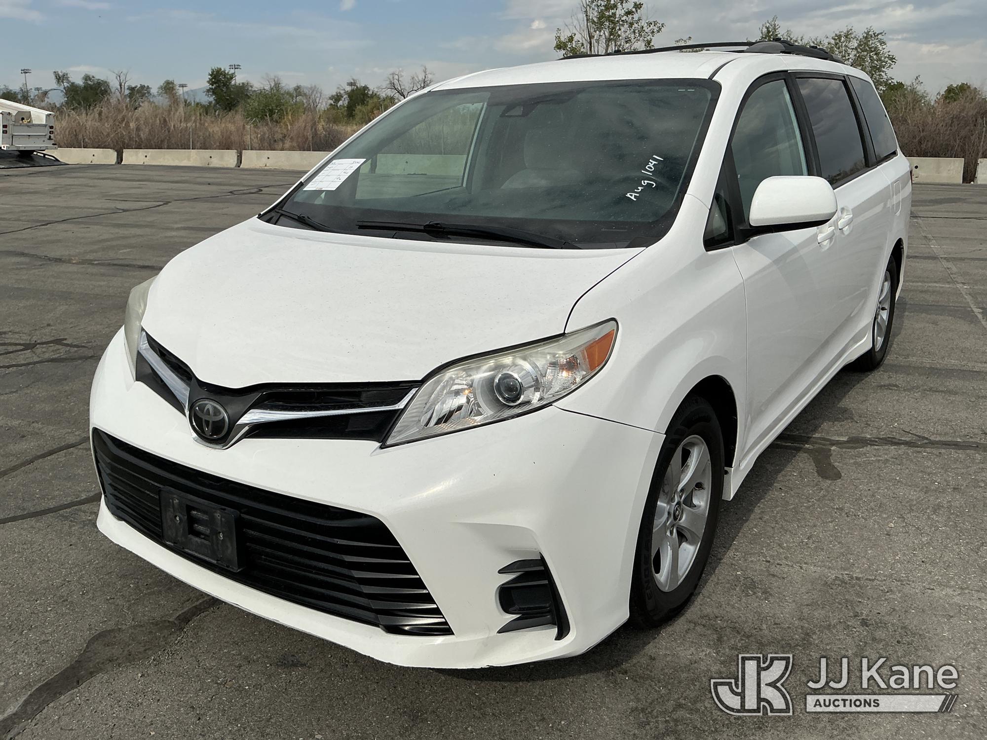 Photo of a 2019 Toyota Sienna
