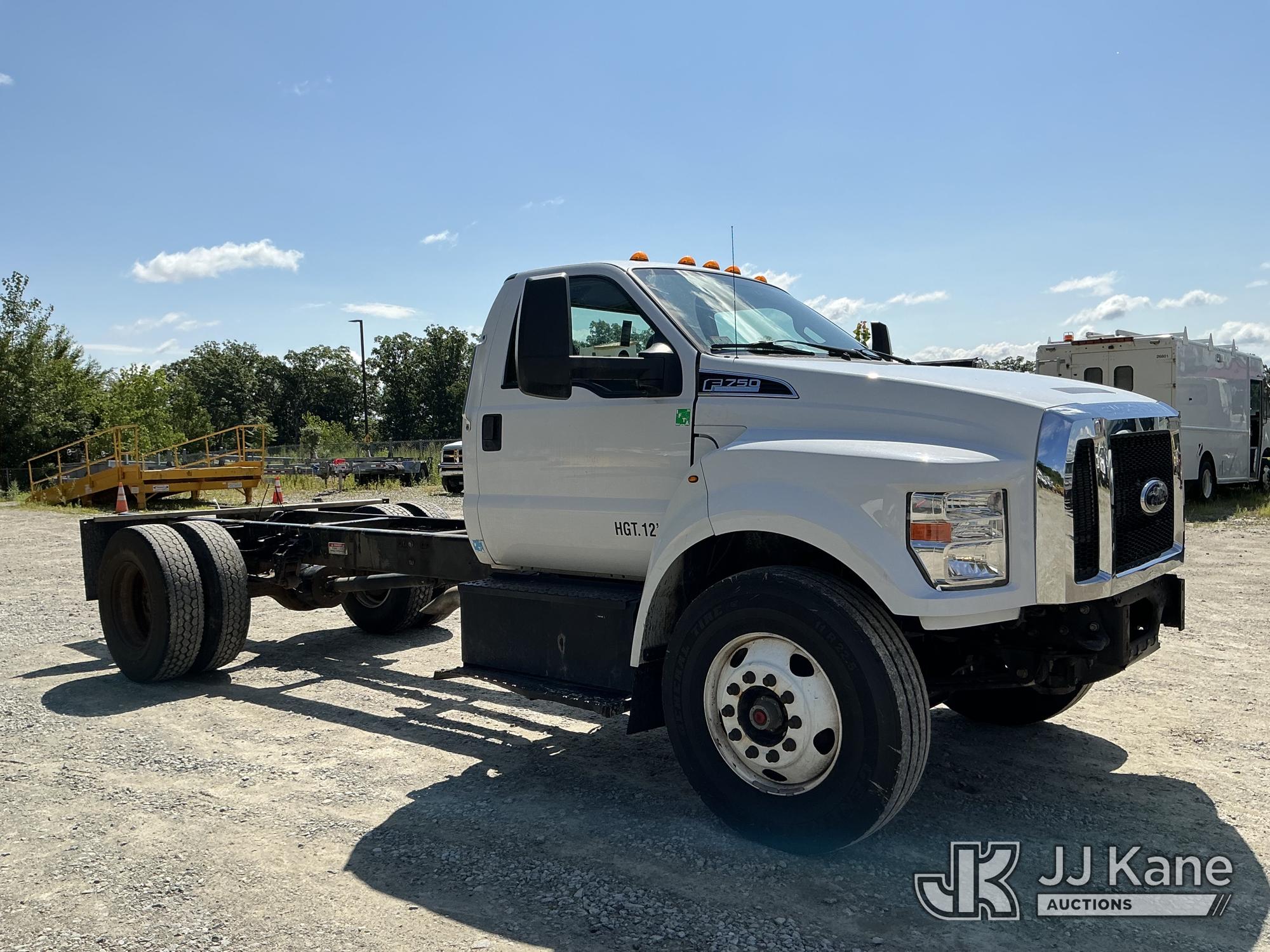 2022 Ford F750