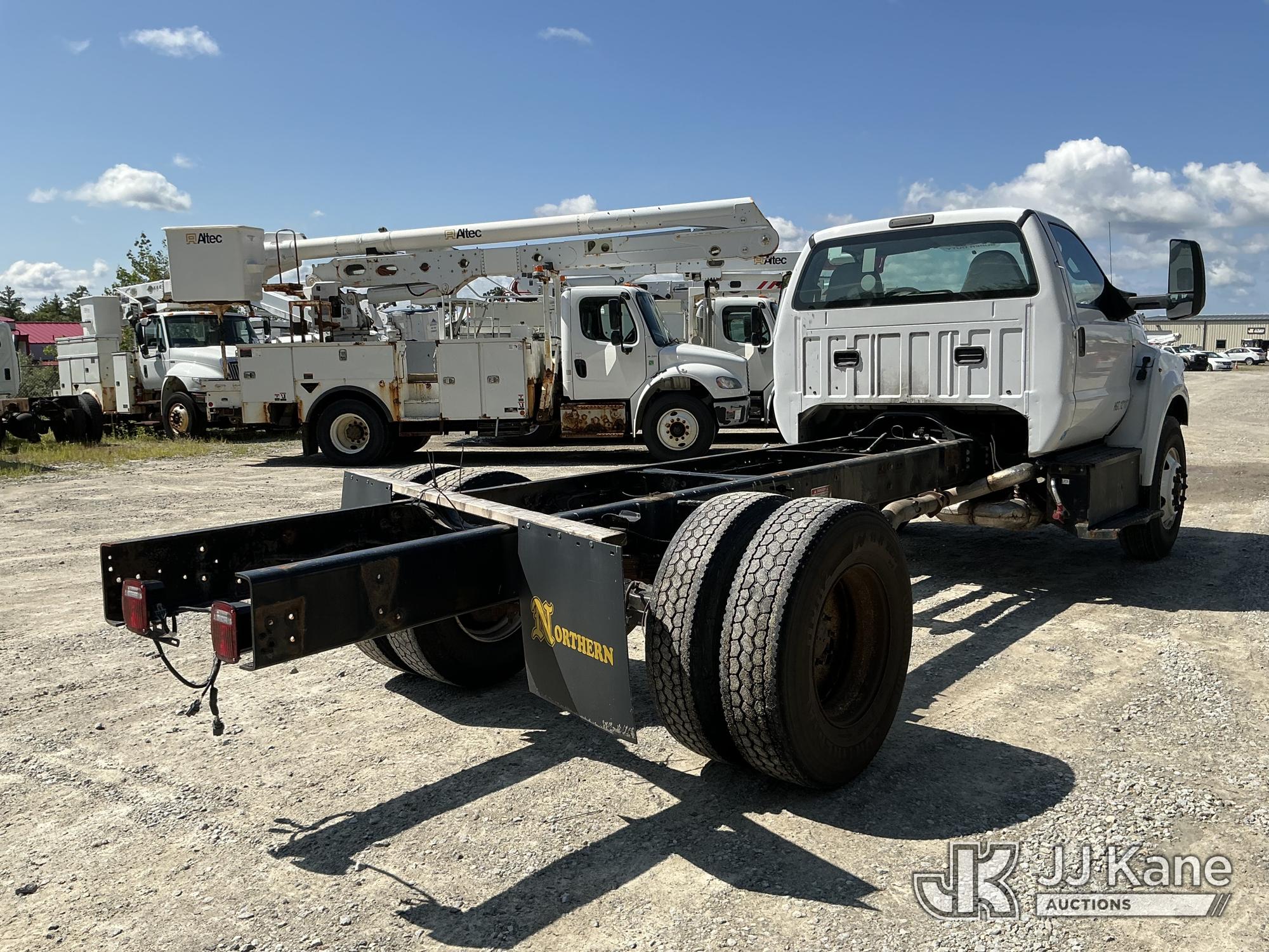 2022 Ford F750