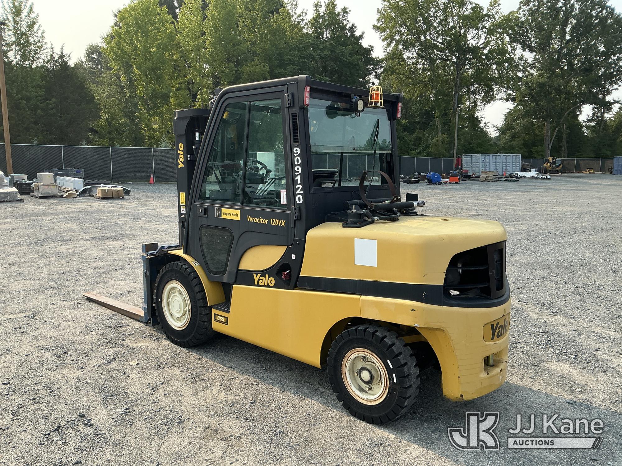 2016 Yale GP120VX