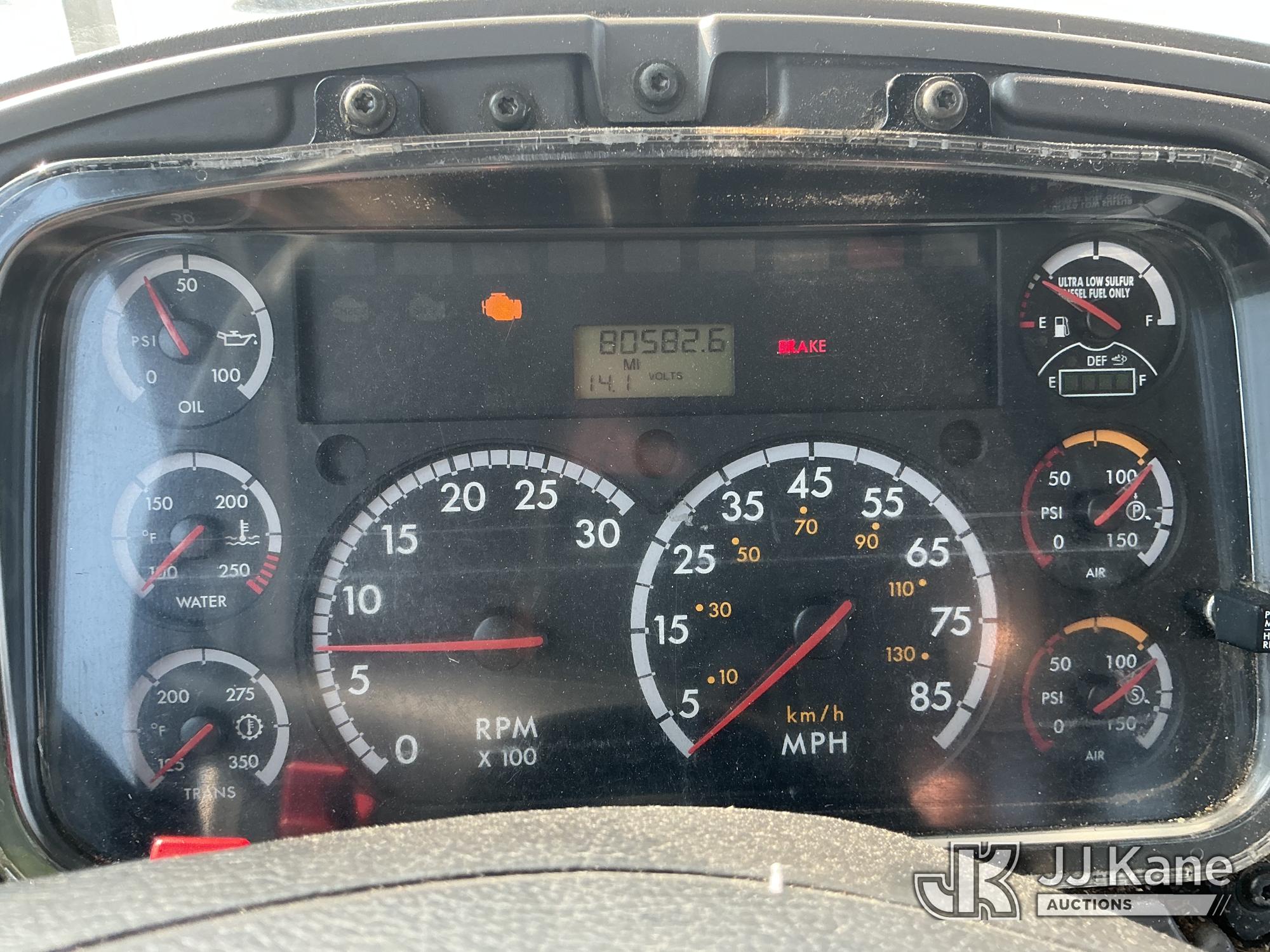 2015 Freightliner M2 106