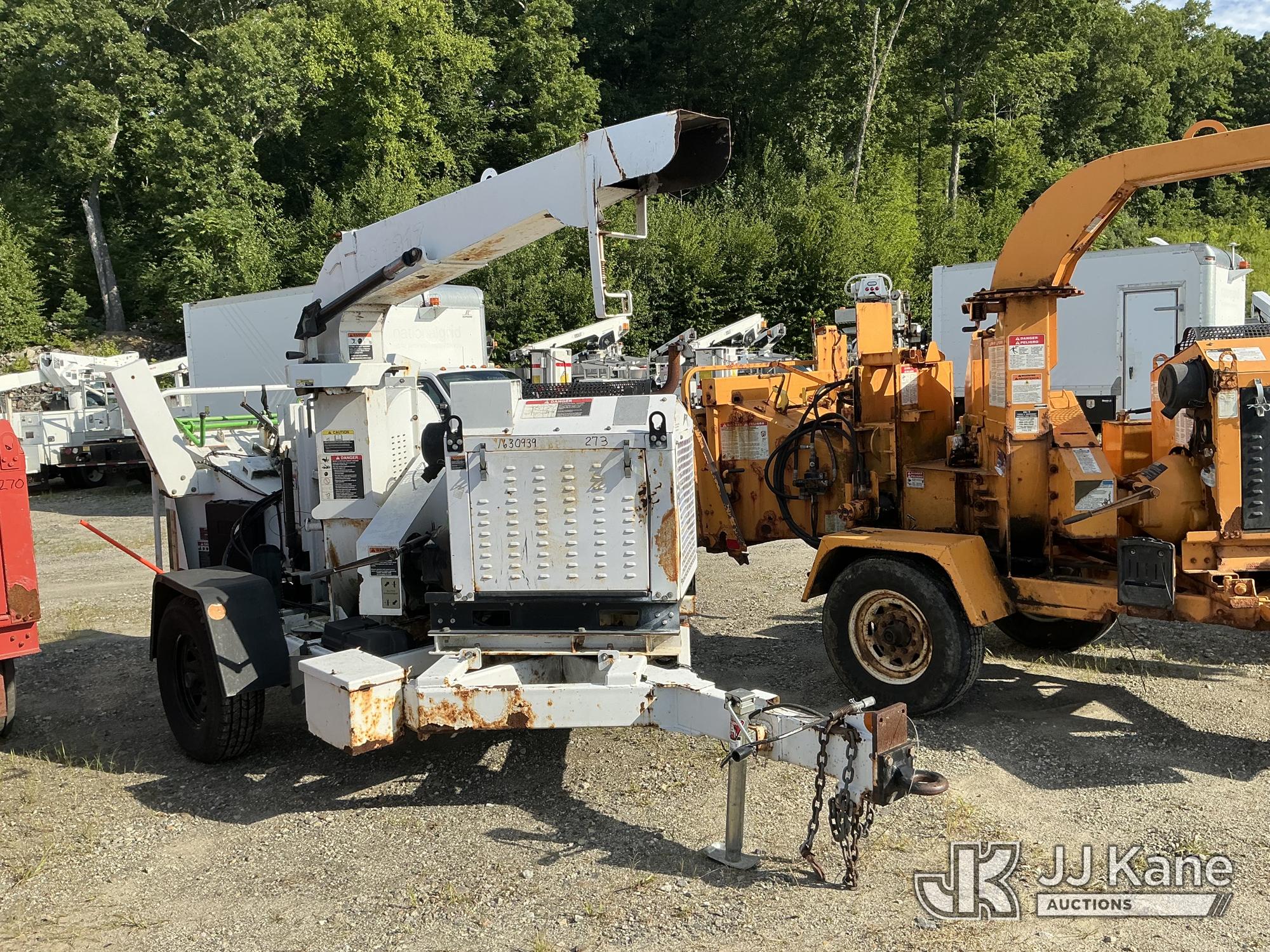 2015 Altec DC 1317 Chipper (13in Disc), trailer mtd.