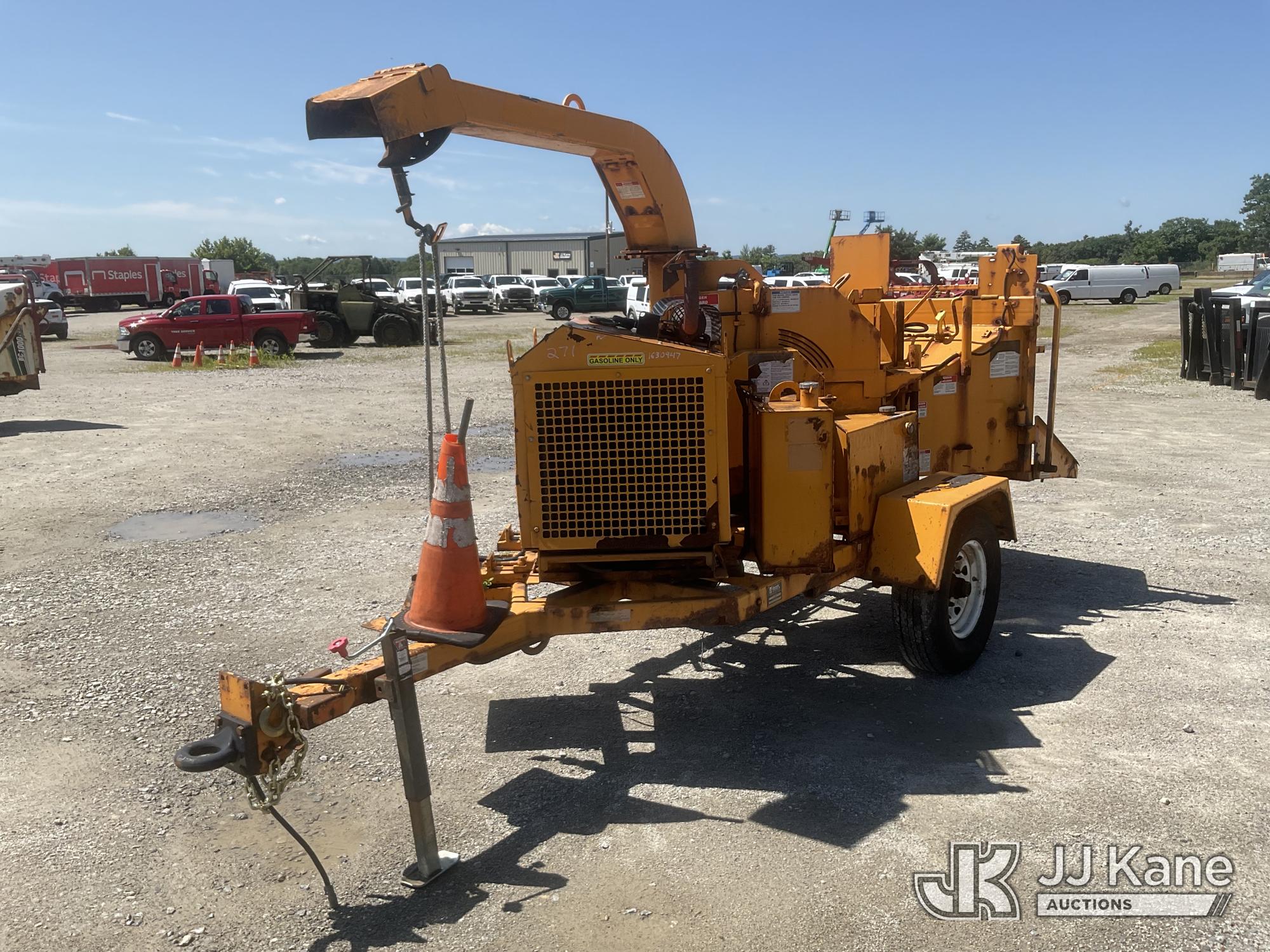 2017 Bandit Industries 200 UC Chipper (12in Disc), trailer mtd.