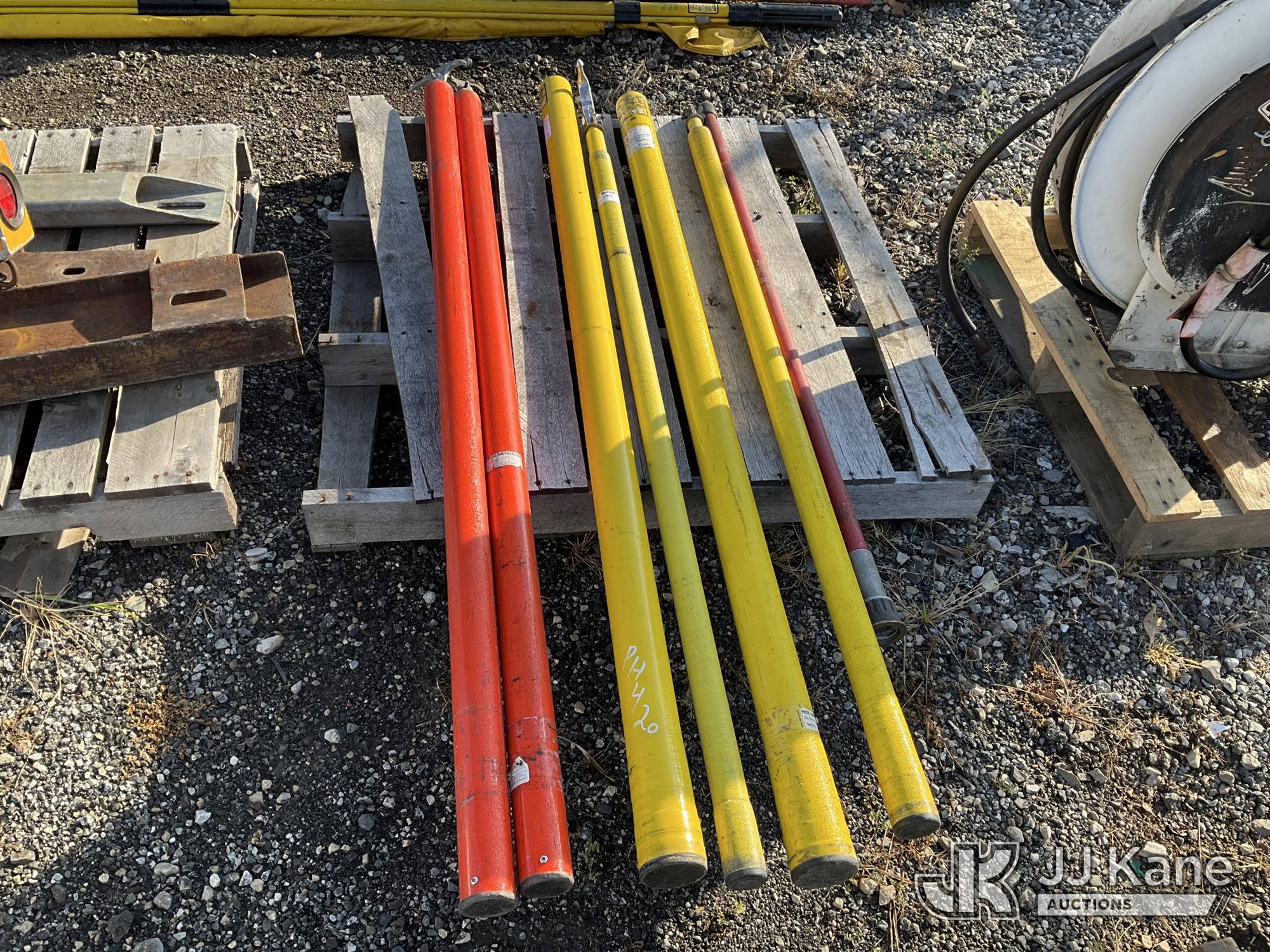 Telescopic Hot Stick Tools NOTE: This unit is being sold AS IS/WHERE IS via Timed Auction and is located in Plymouth Meeting