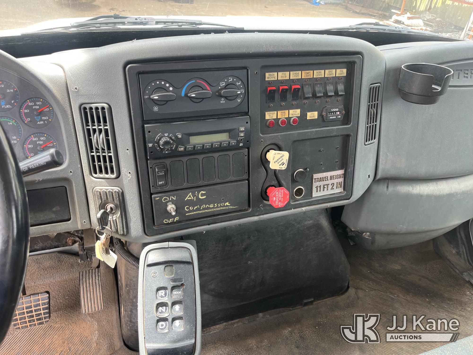 2004 International 4400