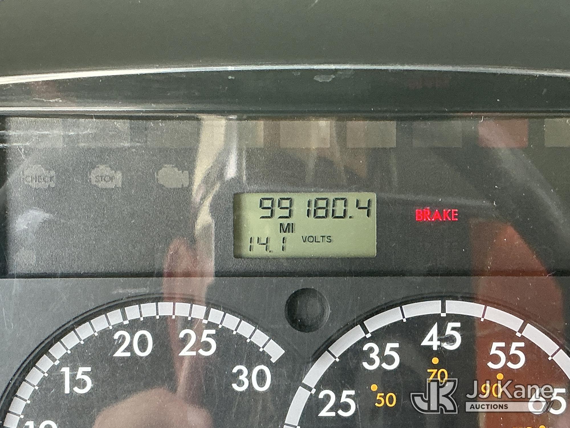 2014 Freightliner M2 106