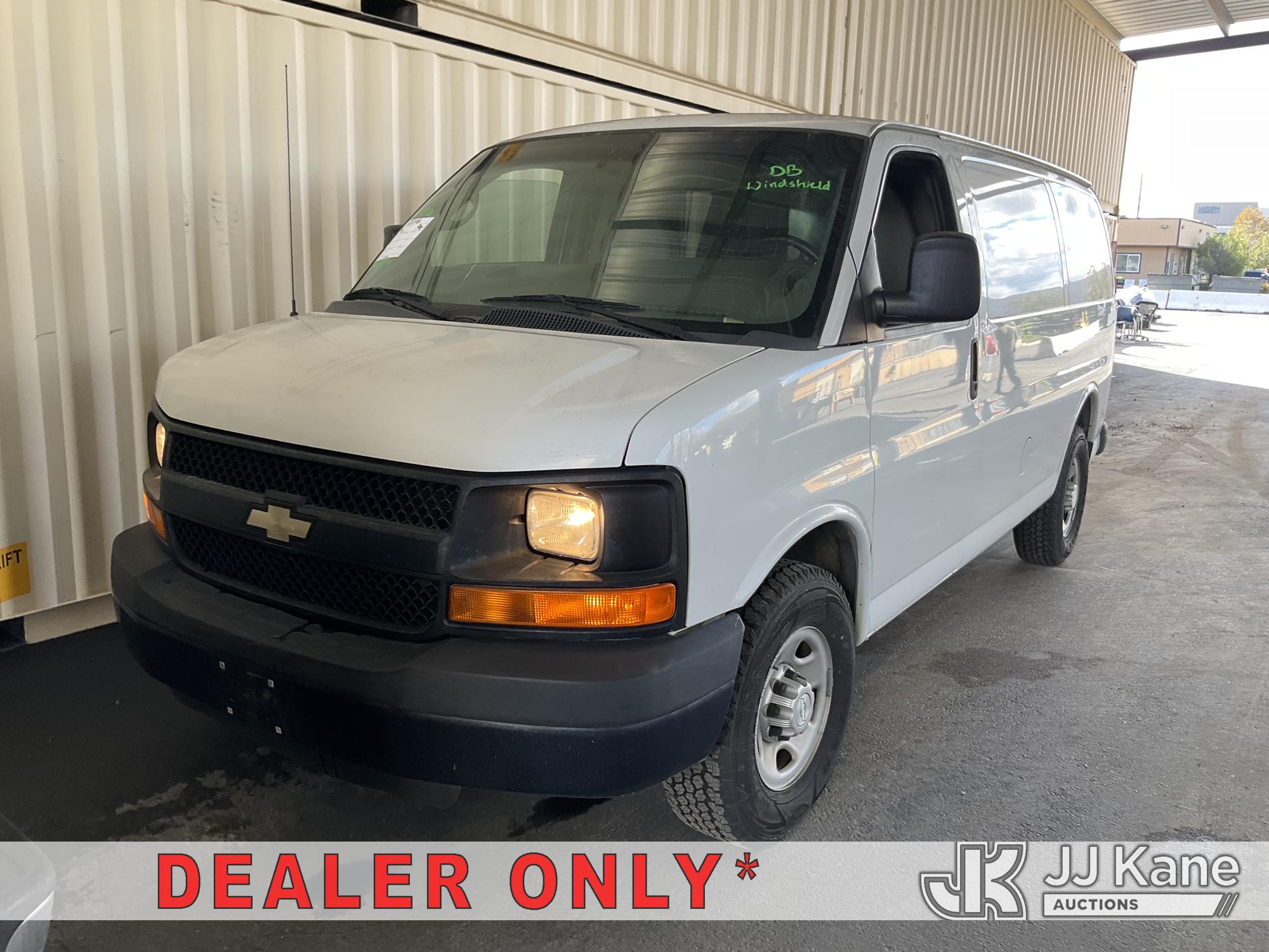 2015 Chevrolet Express Cargo Van (1631148)