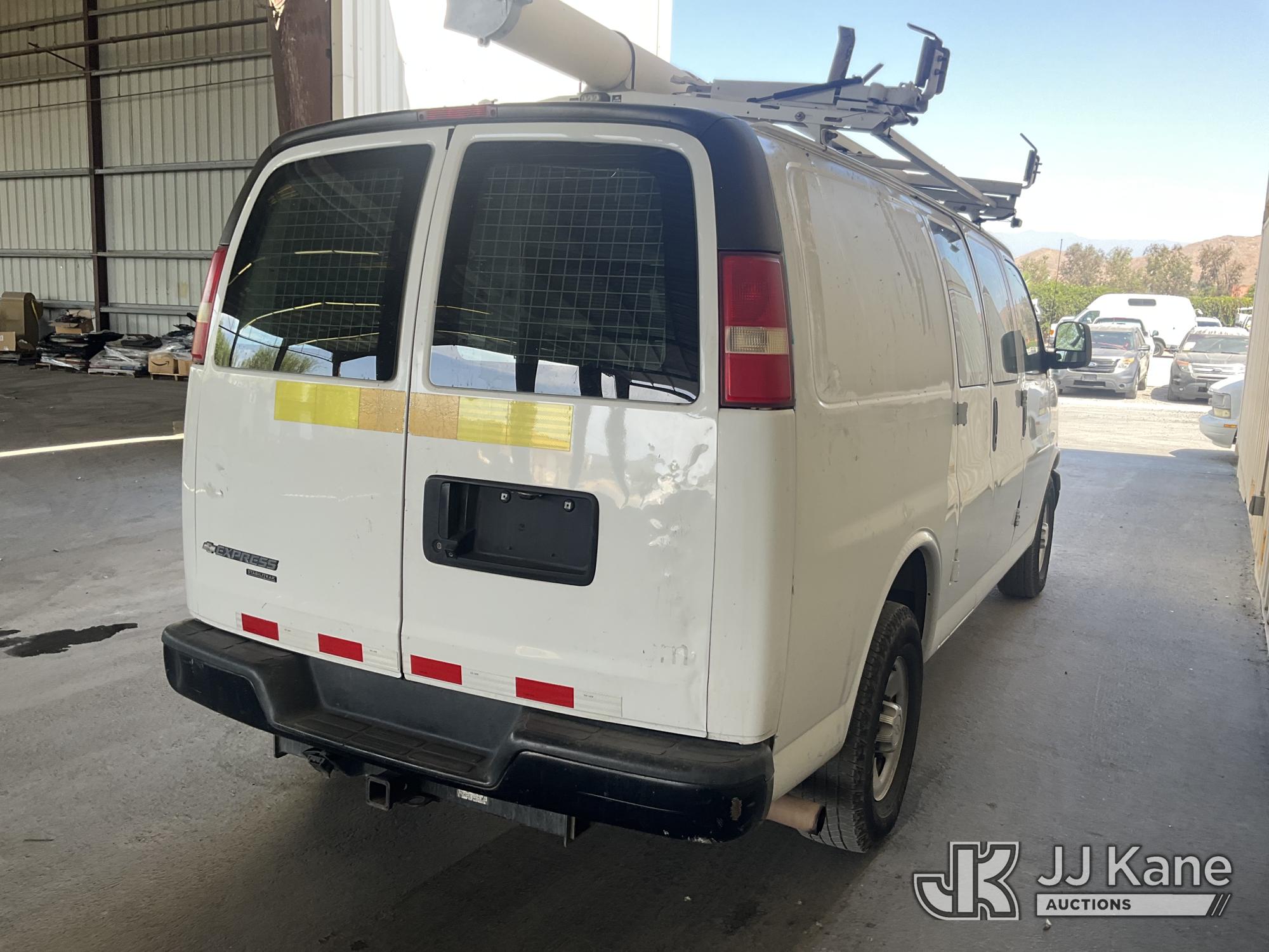 2013 Chevrolet EXPRESS 2500