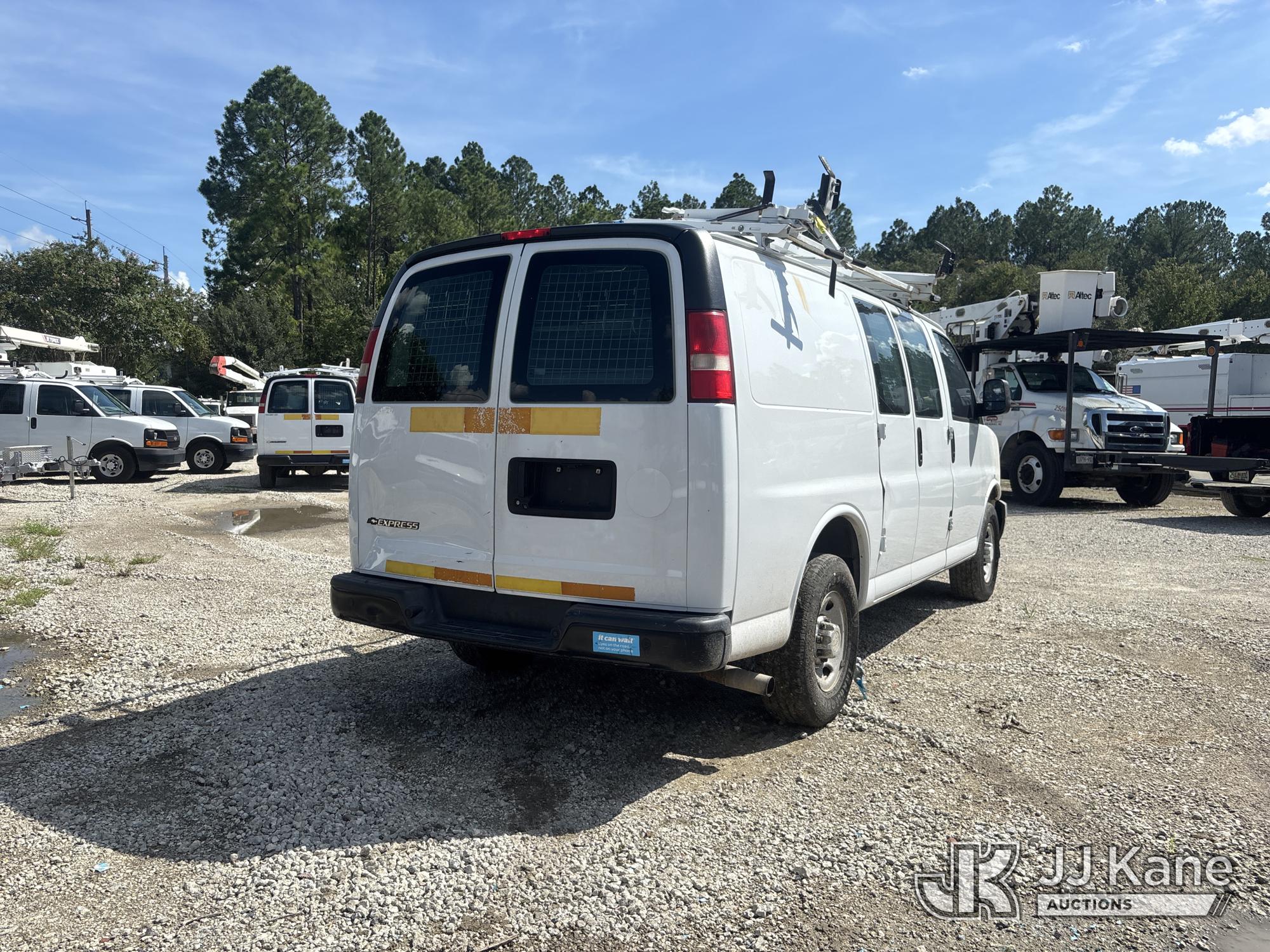 2017 Chevrolet EXPRESS G2500