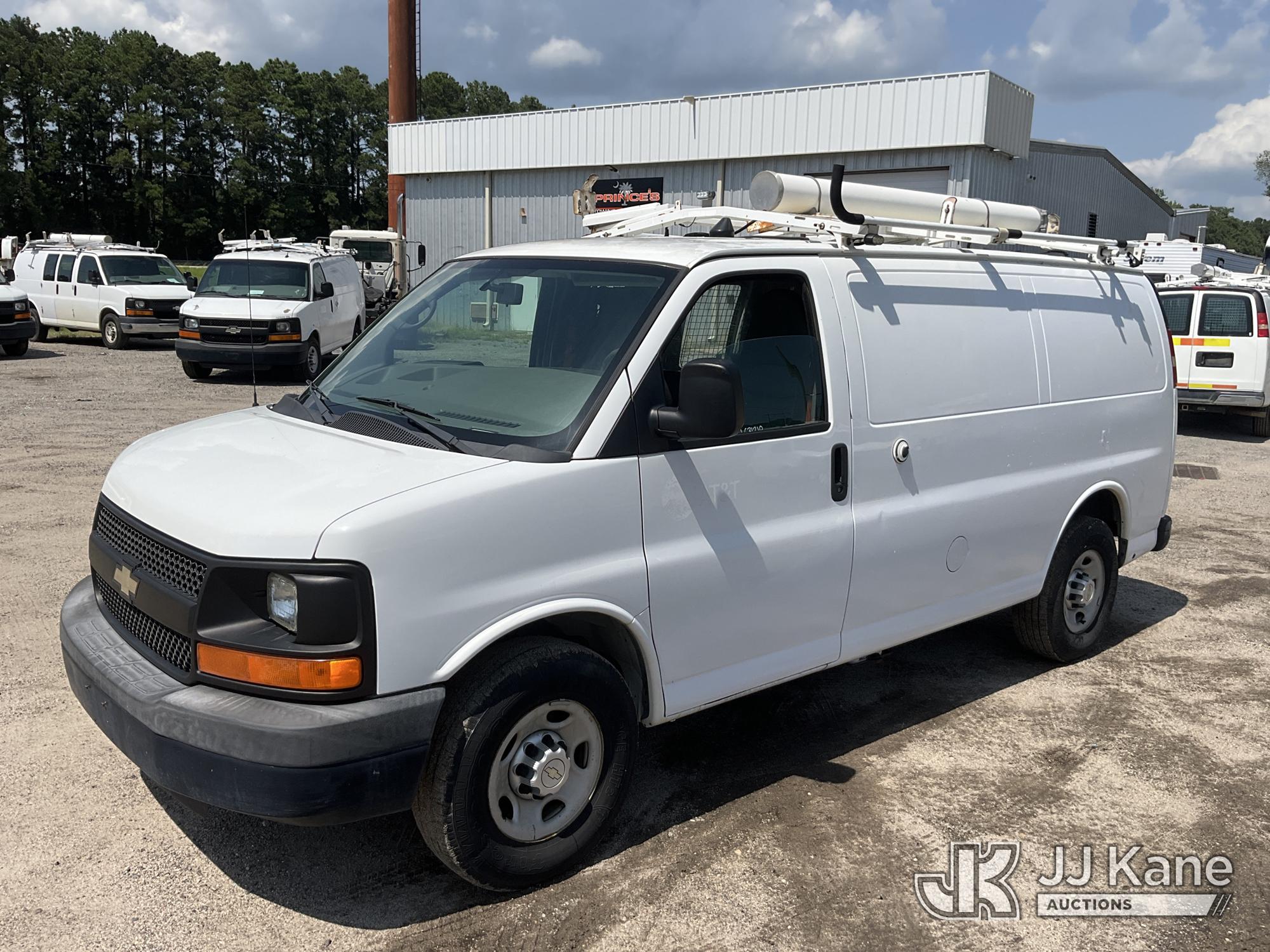 2013 Chevrolet Express G2500 Cargo Van