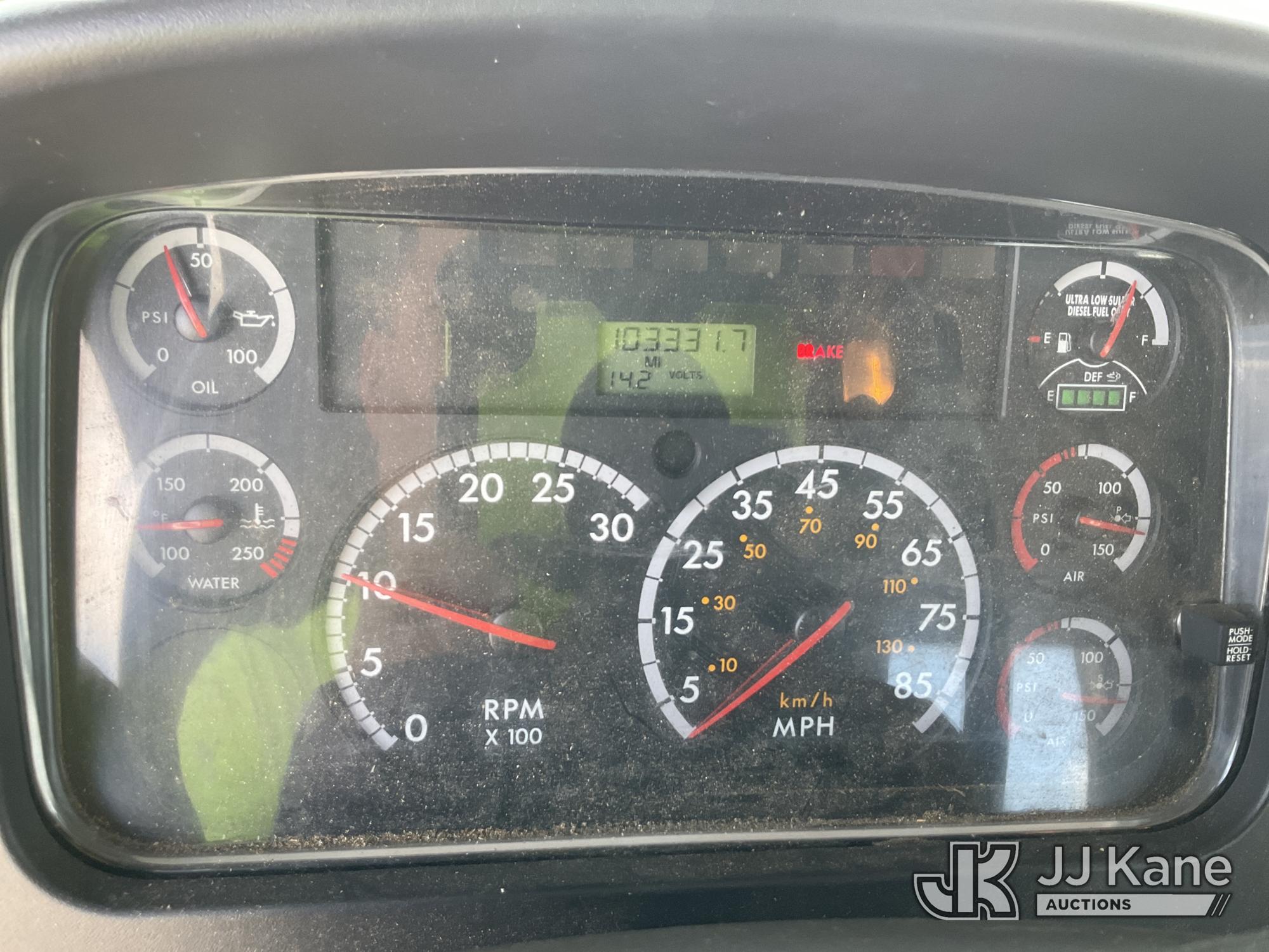 2014 Freightliner M2 106