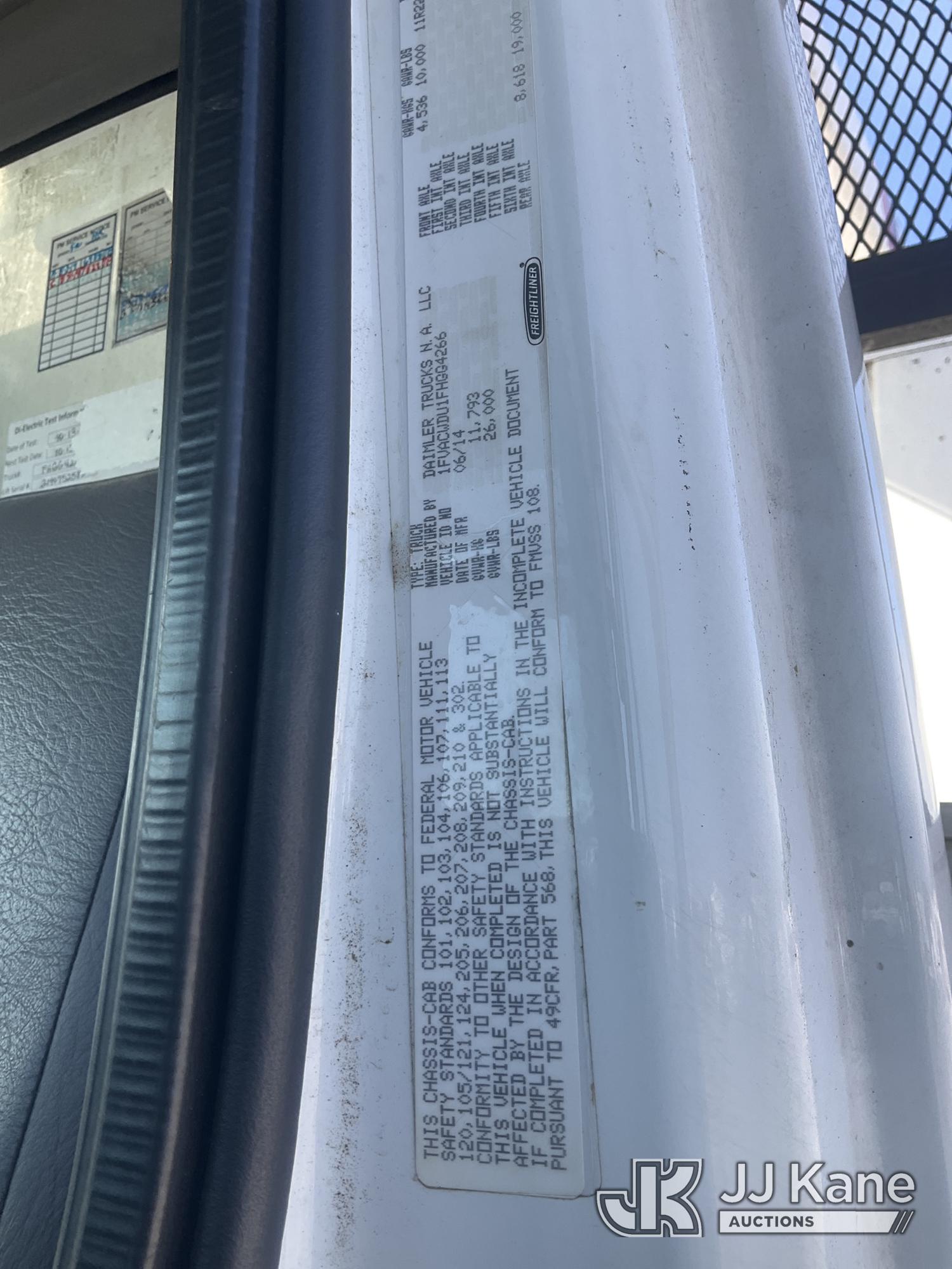 2015 Freightliner M2 106