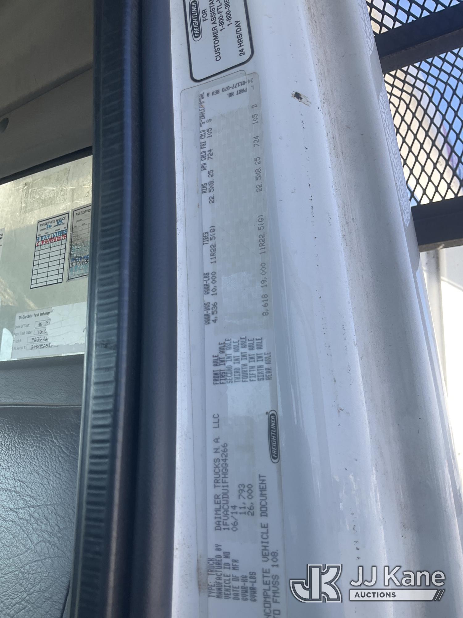 2015 Freightliner M2 106