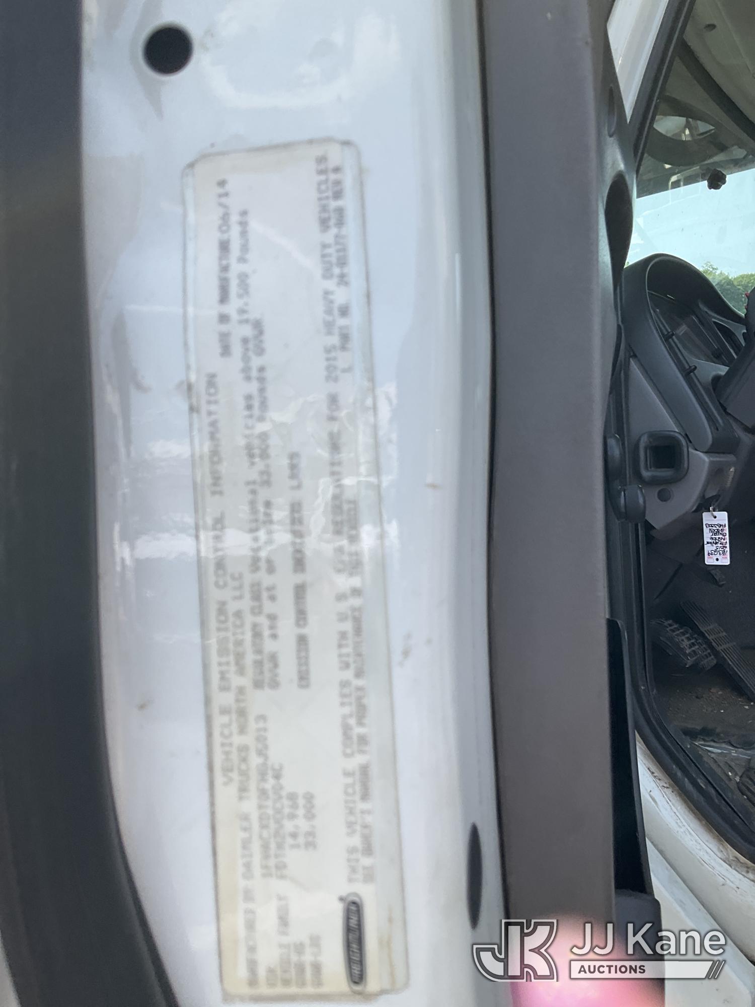 2015 Freightliner M2 106
