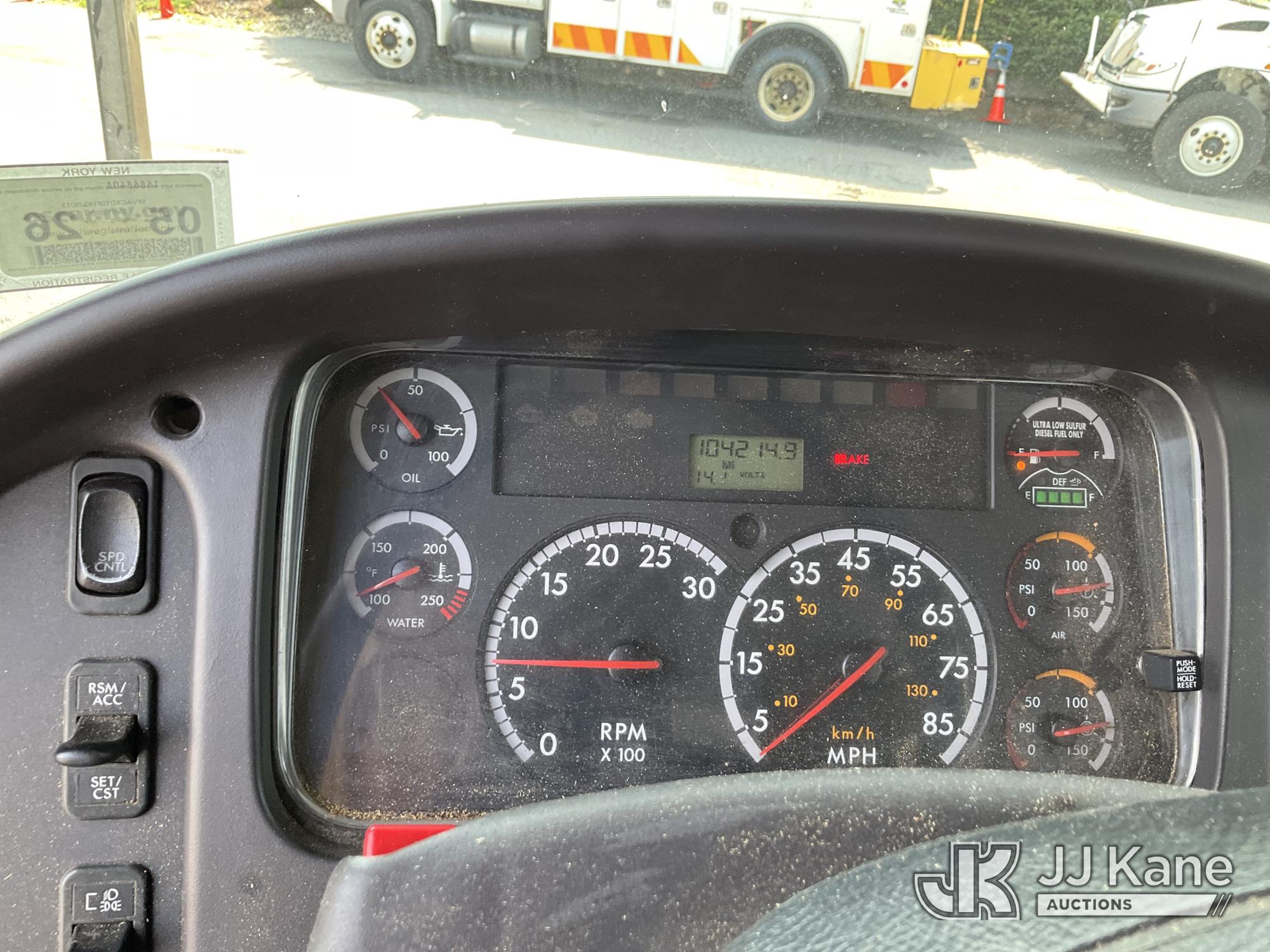 2015 Freightliner M2 106