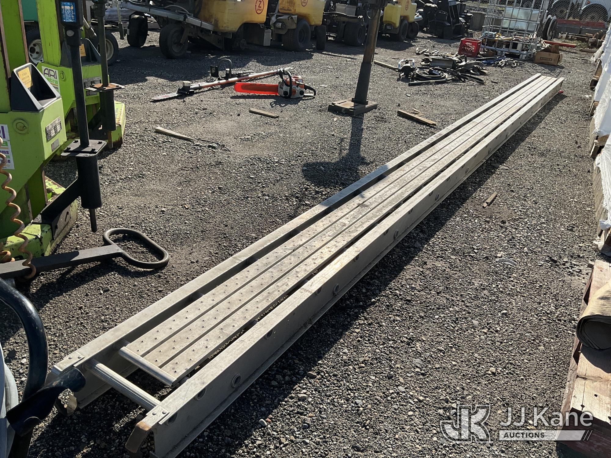 Warner 24 ft Aluminum Plank Board NOTE: This unit is being sold AS IS/WHERE IS via Timed Auction and is located in Plymouth Meeting