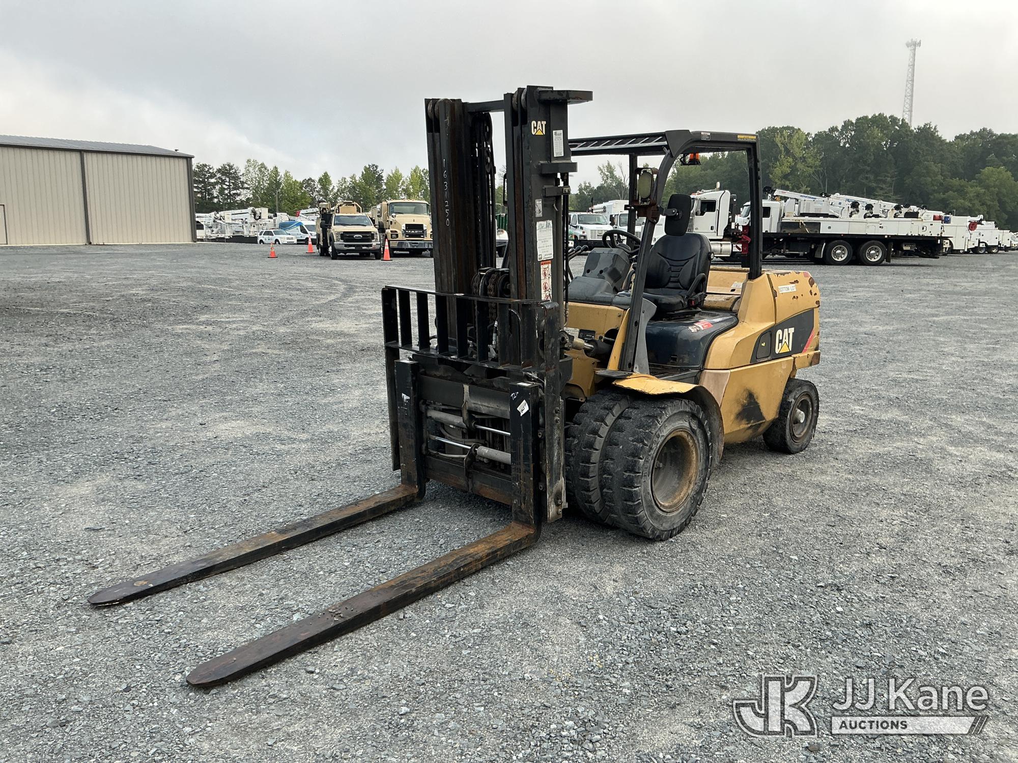 Photo of a  Caterpillar DP55N1