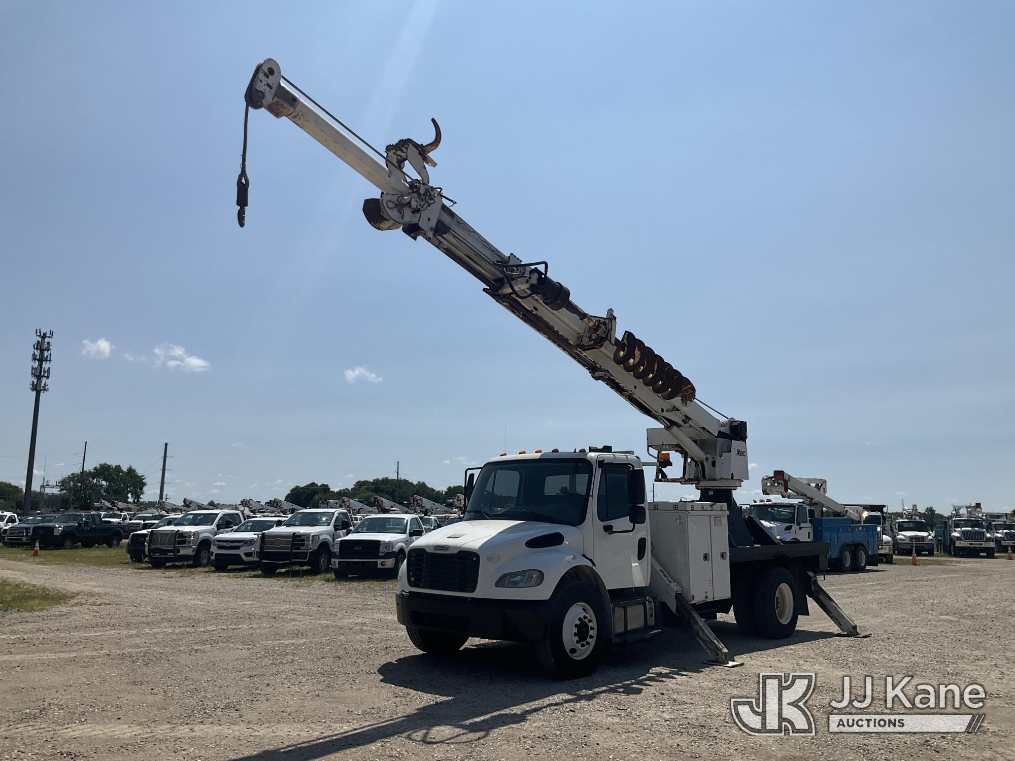 Altec DC47-TR, Digger Derrick rear mounted on 2014 Freightliner M2 106 Utility Truck