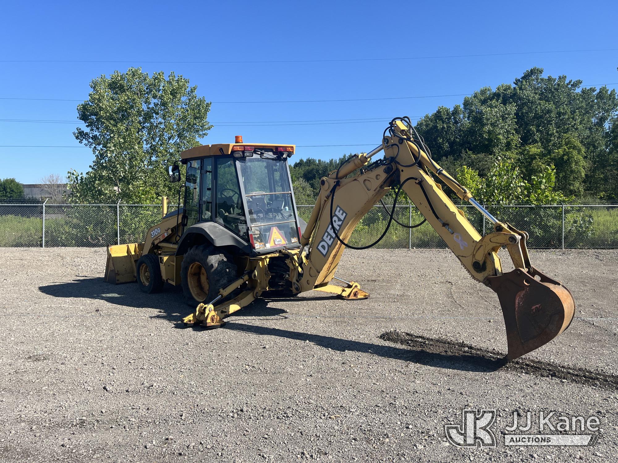 2001 John Deere JD 310G
