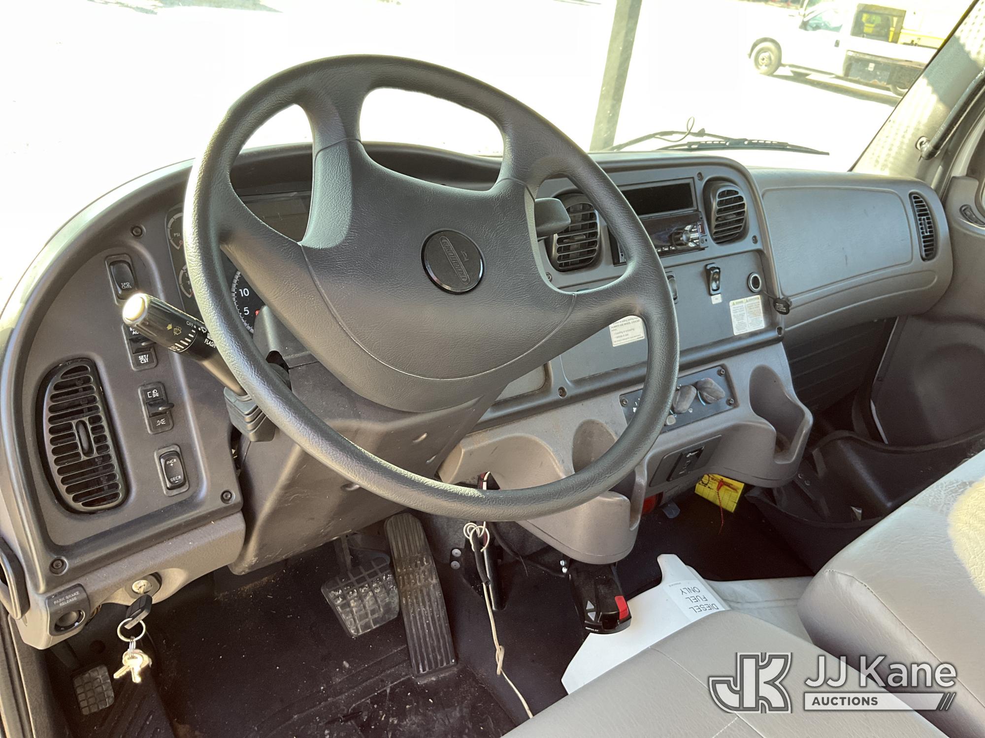 2019 Freightliner M2 106