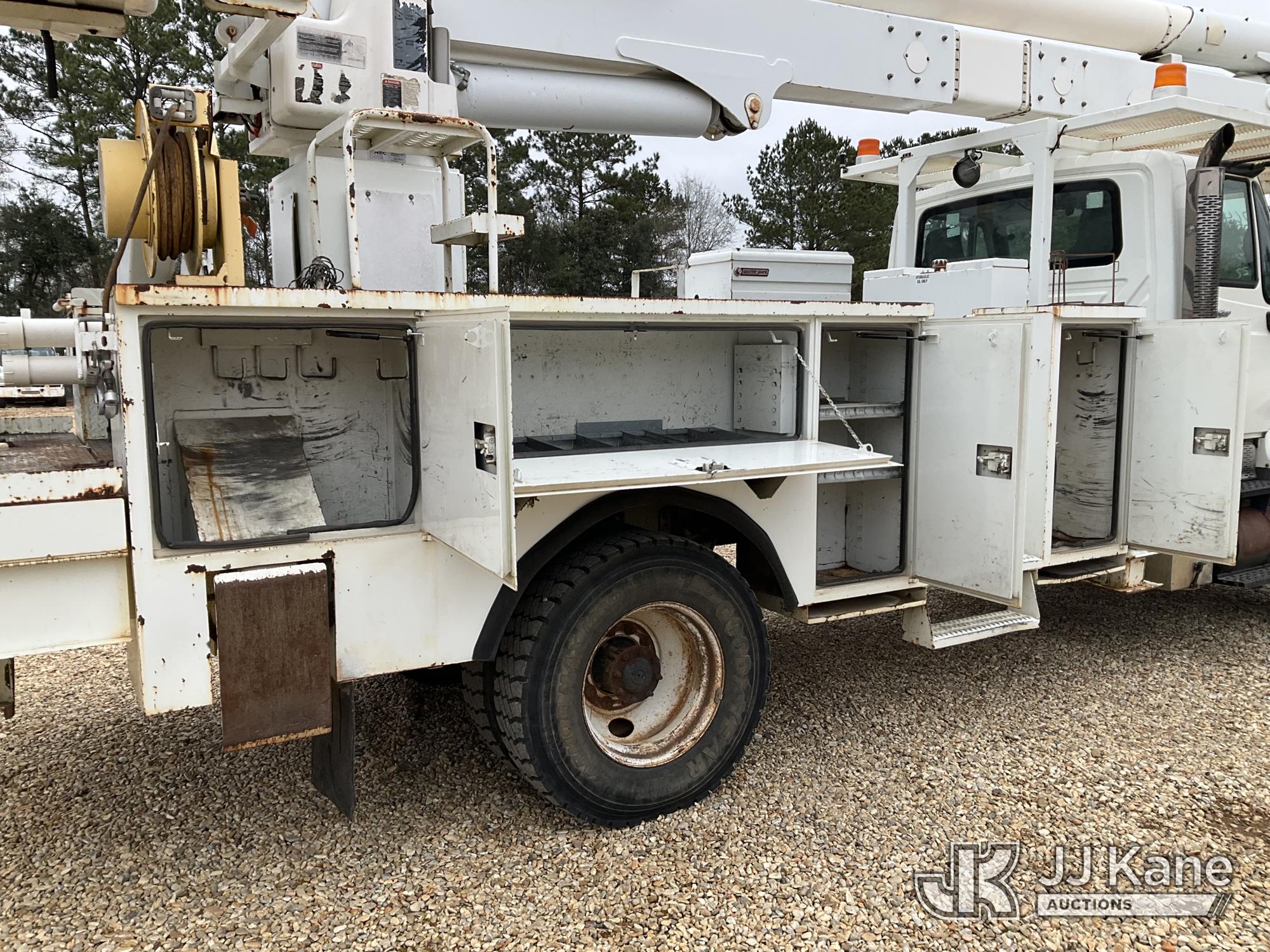 2010 International 7300 4x4