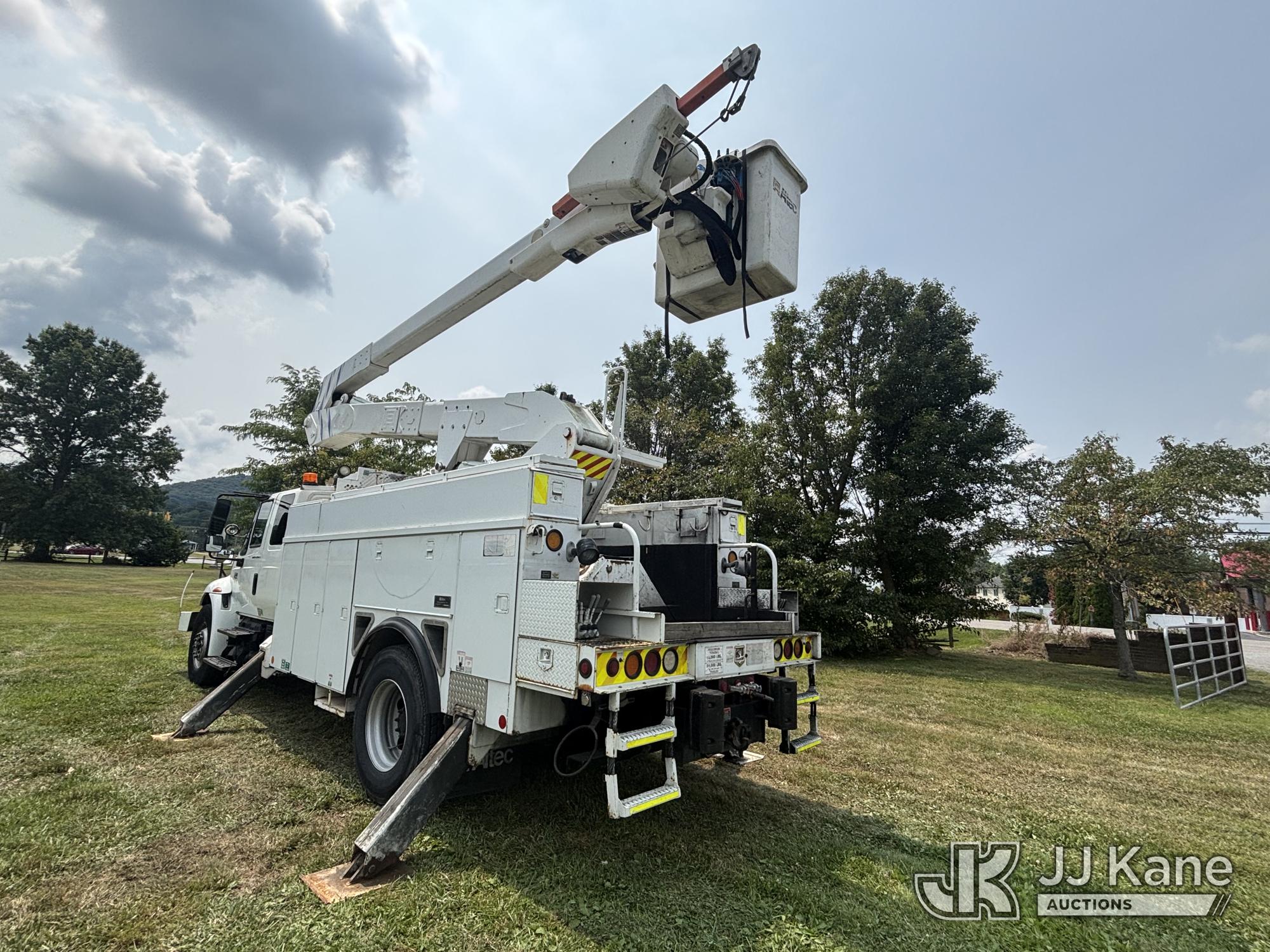2005 International 4400