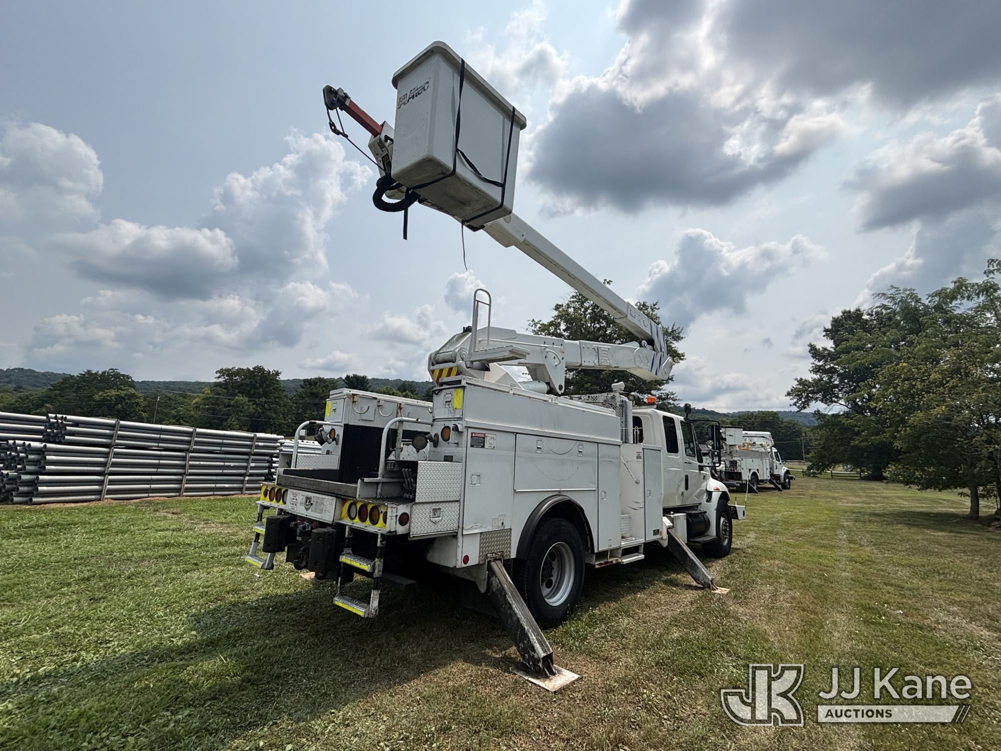 2005 International 4400