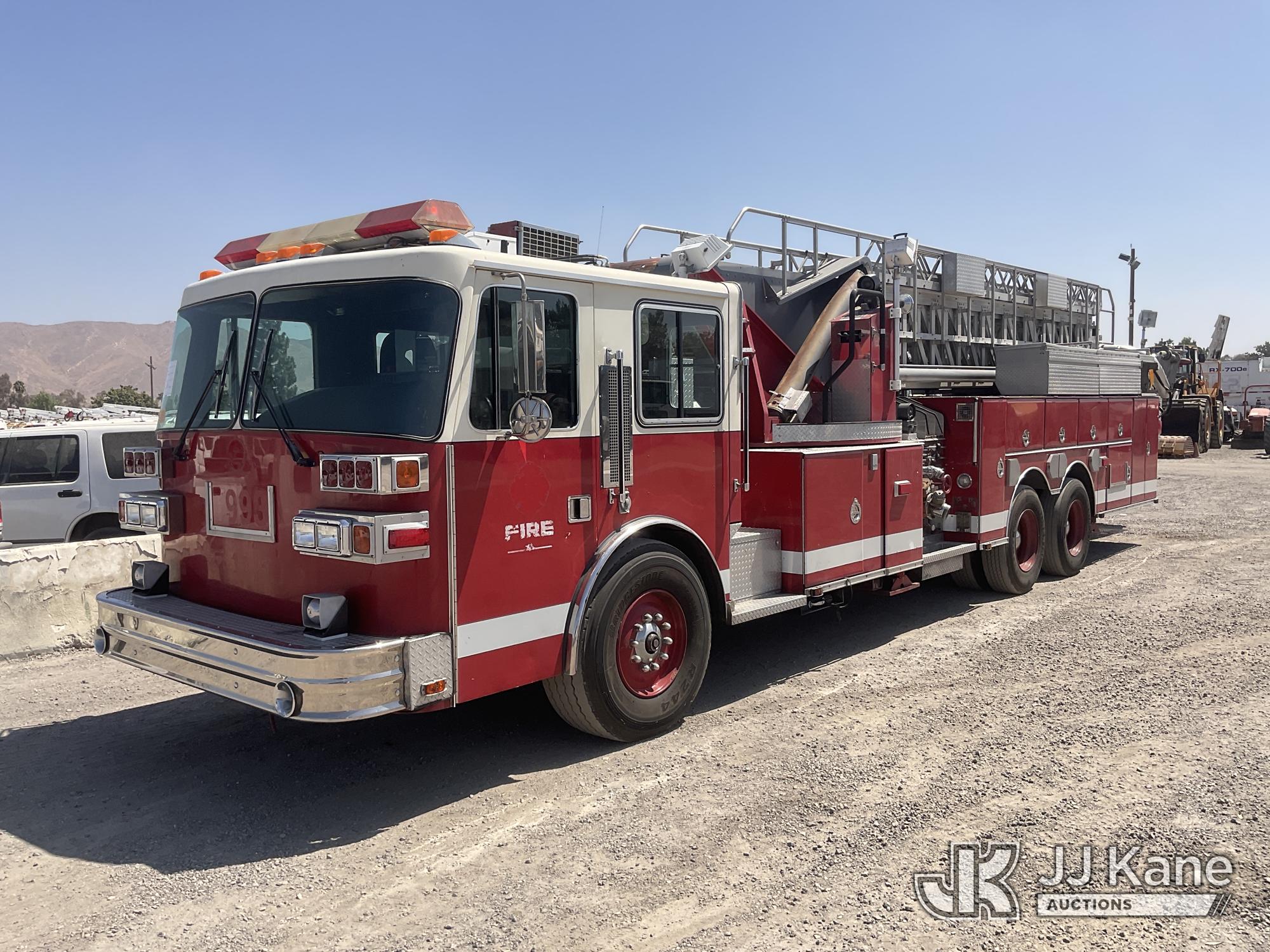 1992 sutphen 90' quint T/A Ladder/Fire Truck