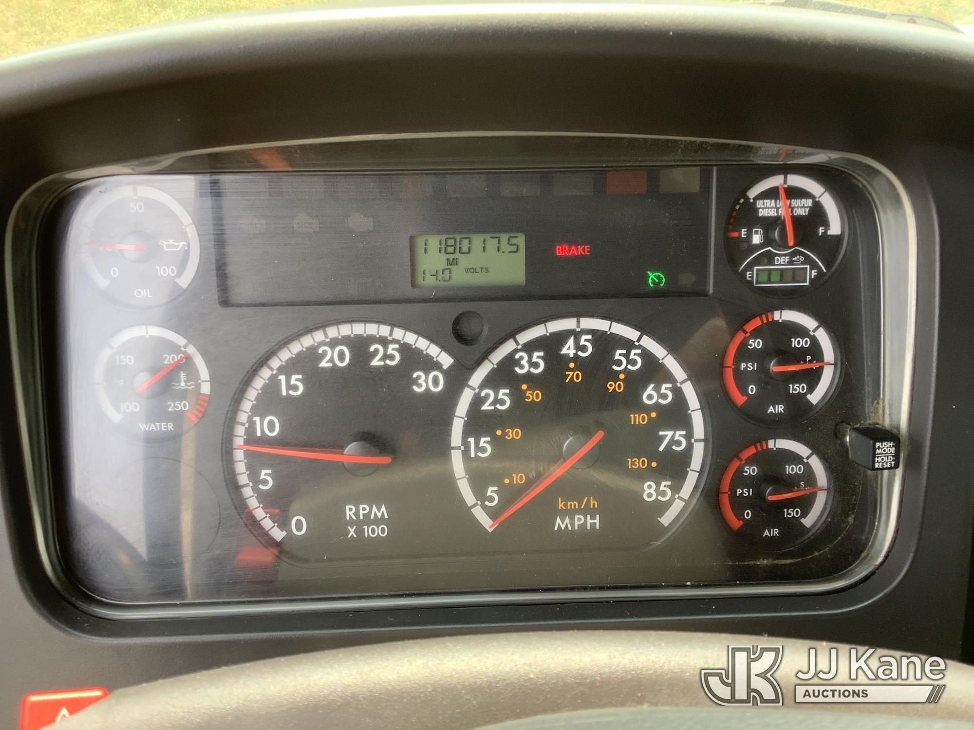 2014 Freightliner M2 106 4x4