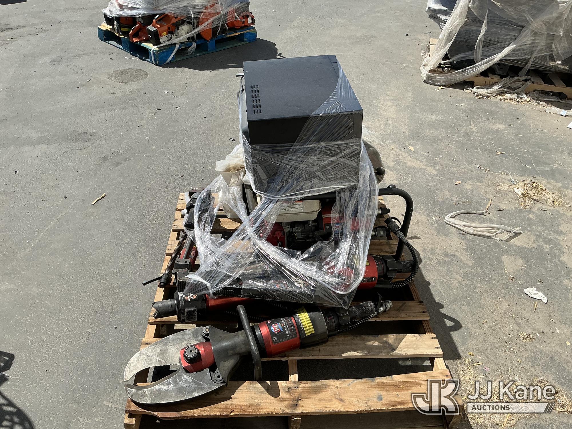 Pallet of Jaws of life tools (Used) NOTE: This unit is being sold AS IS/WHERE IS via Timed Auction and is located in Jurupa Valley
