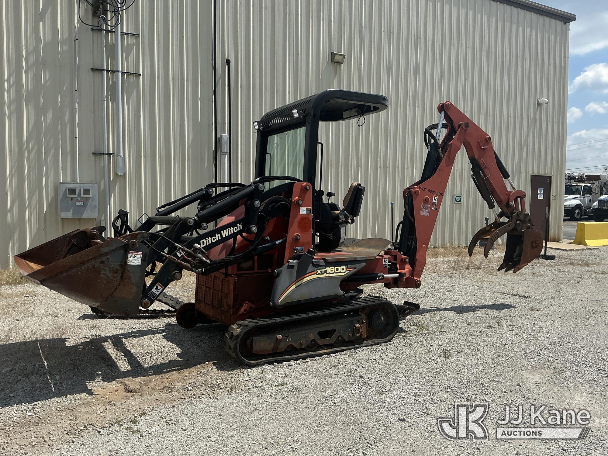 2012 Ditch witch XT1600 Rubber Tracked Tool Carrier