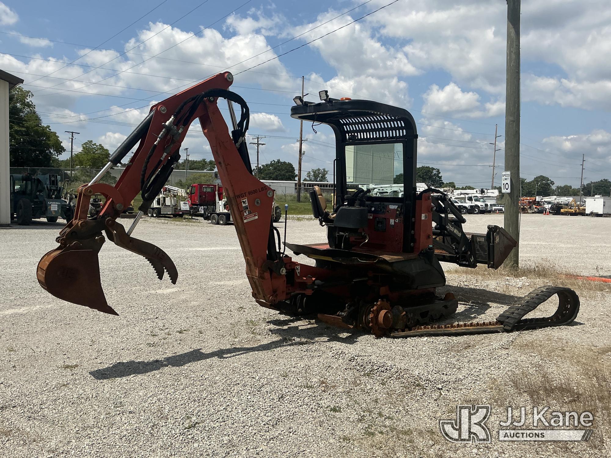 2012 Ditch Witch XT1600