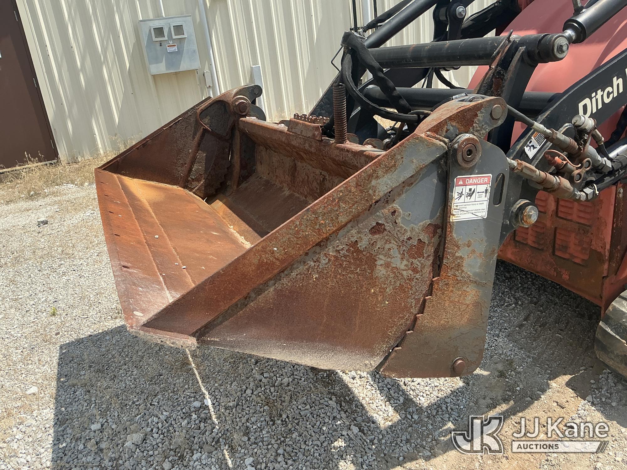 2012 Ditch Witch XT1600