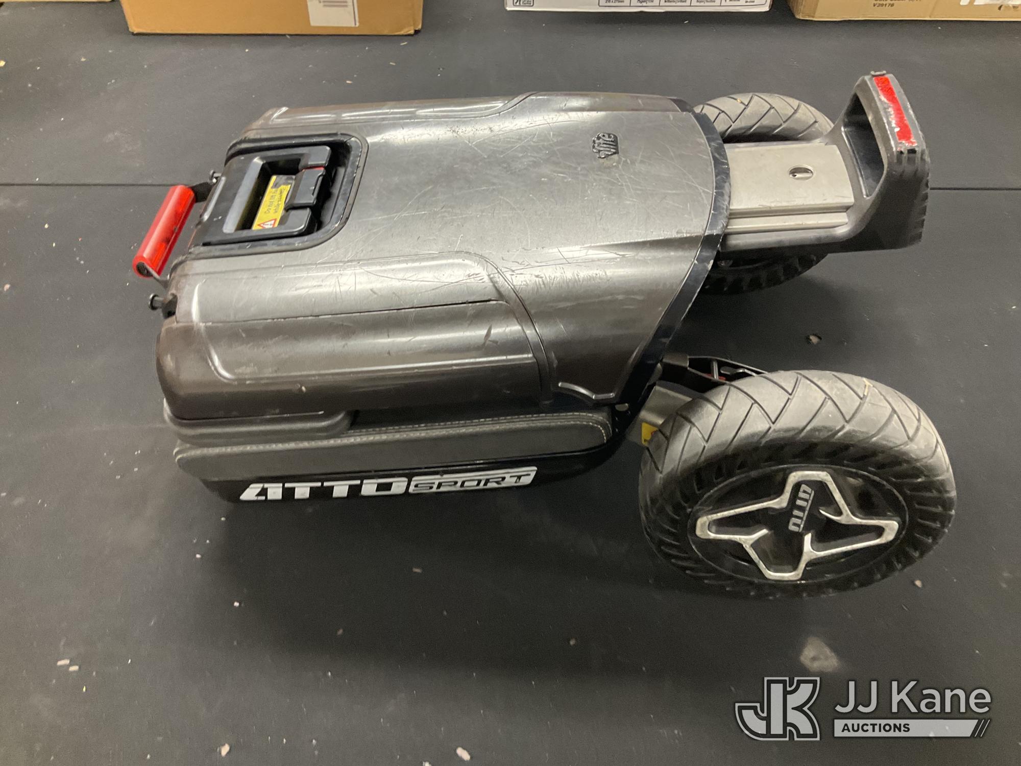 ATTO Sport Portable Mobility Scooter (Used) NOTE: This unit is being sold AS IS/WHERE IS via Timed Auction and is located in Jurupa Valley