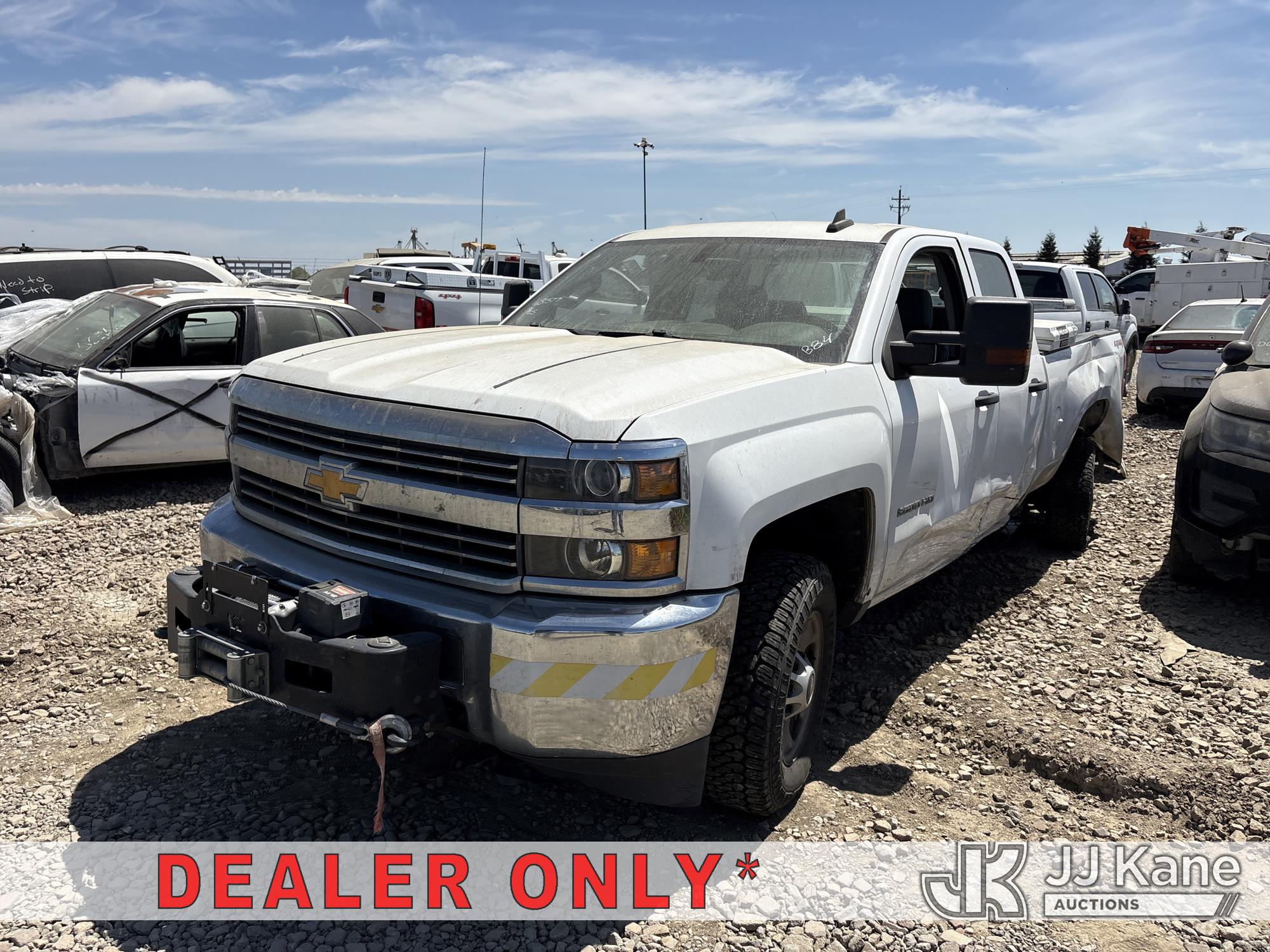 2016 Chevrolet Silverado 2500HD Crew-Cab Pickup Truck