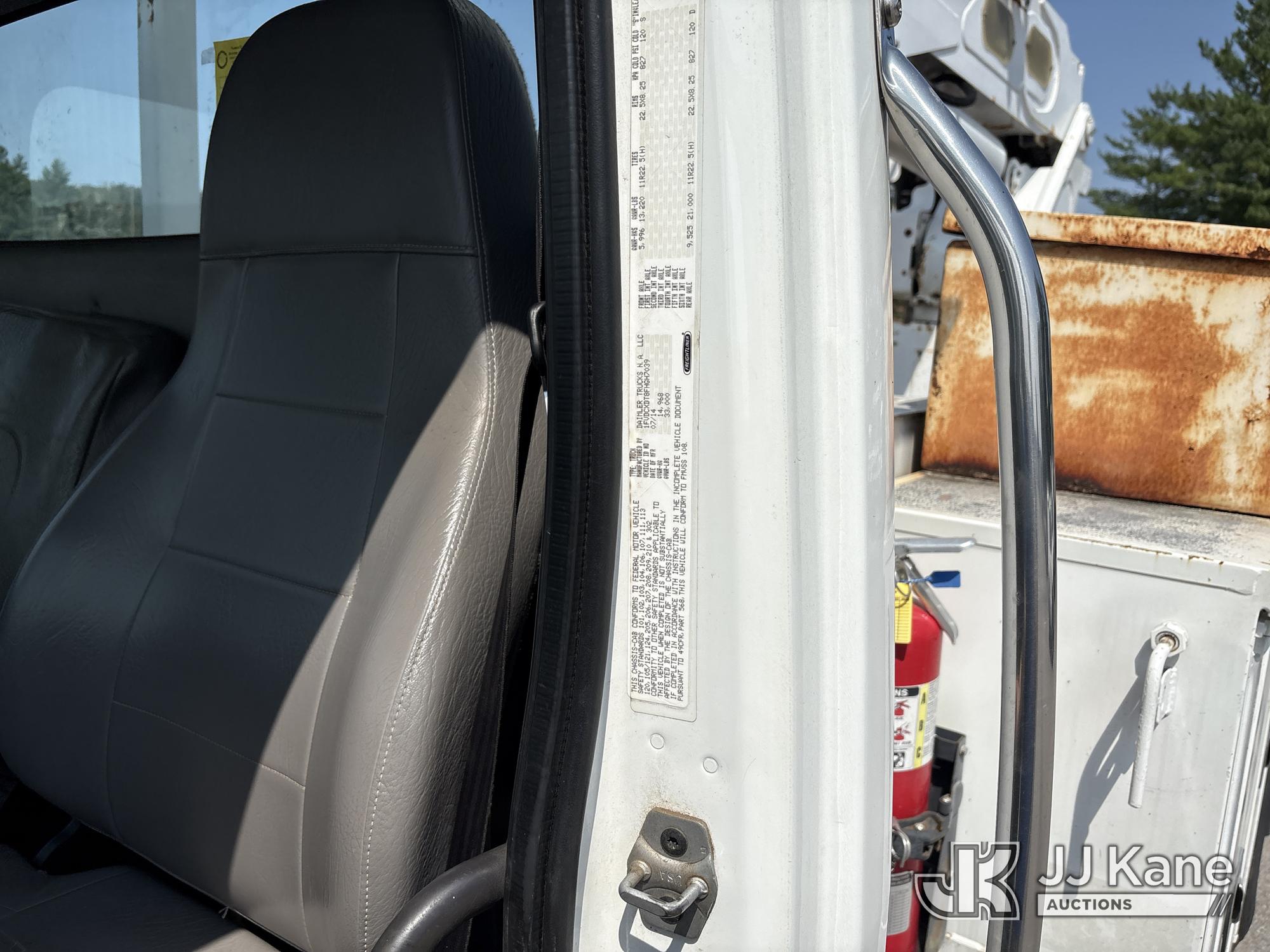 2015 Freightliner M2 106 4X4