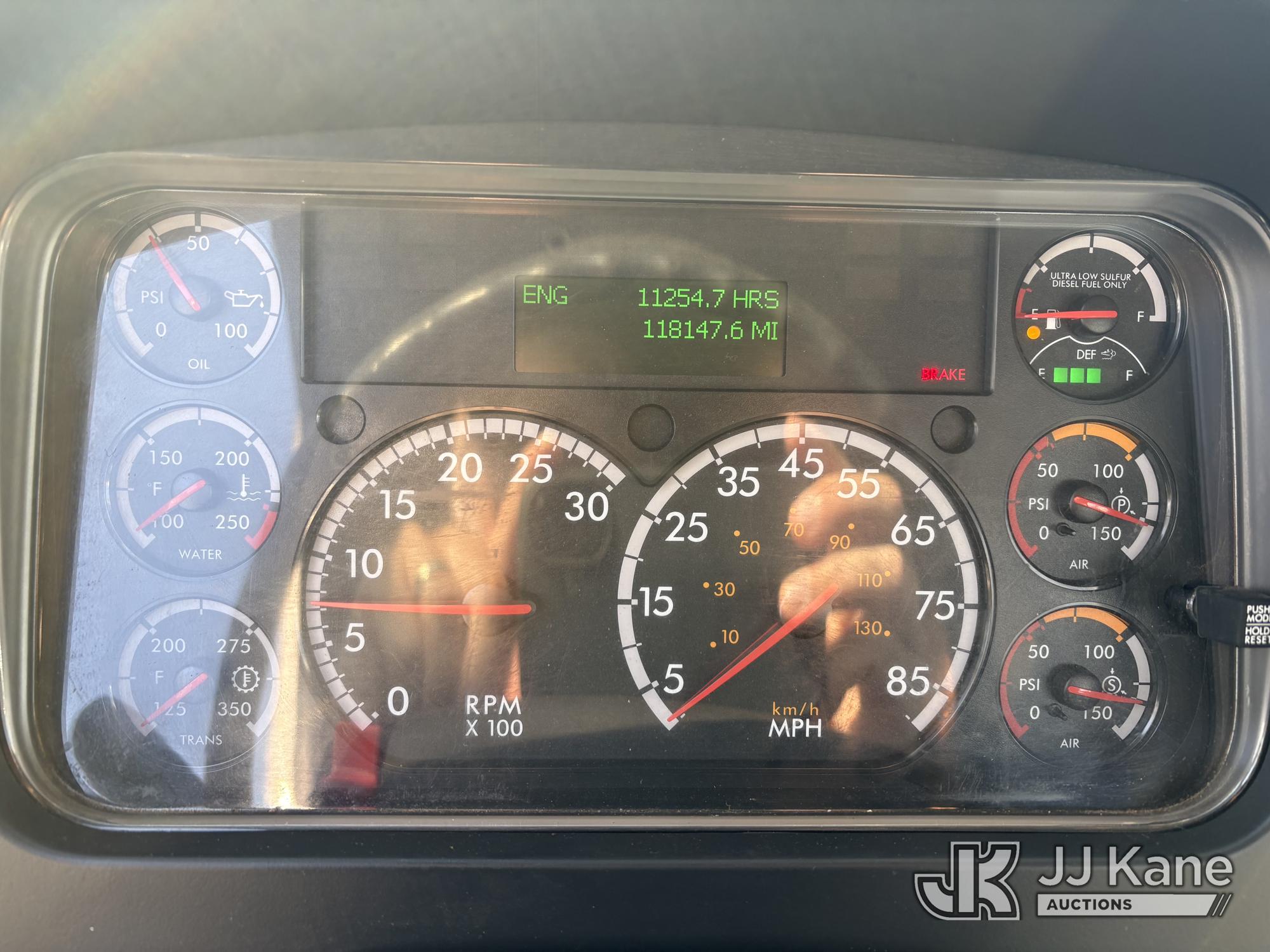 2015 Freightliner M2 106 4X4