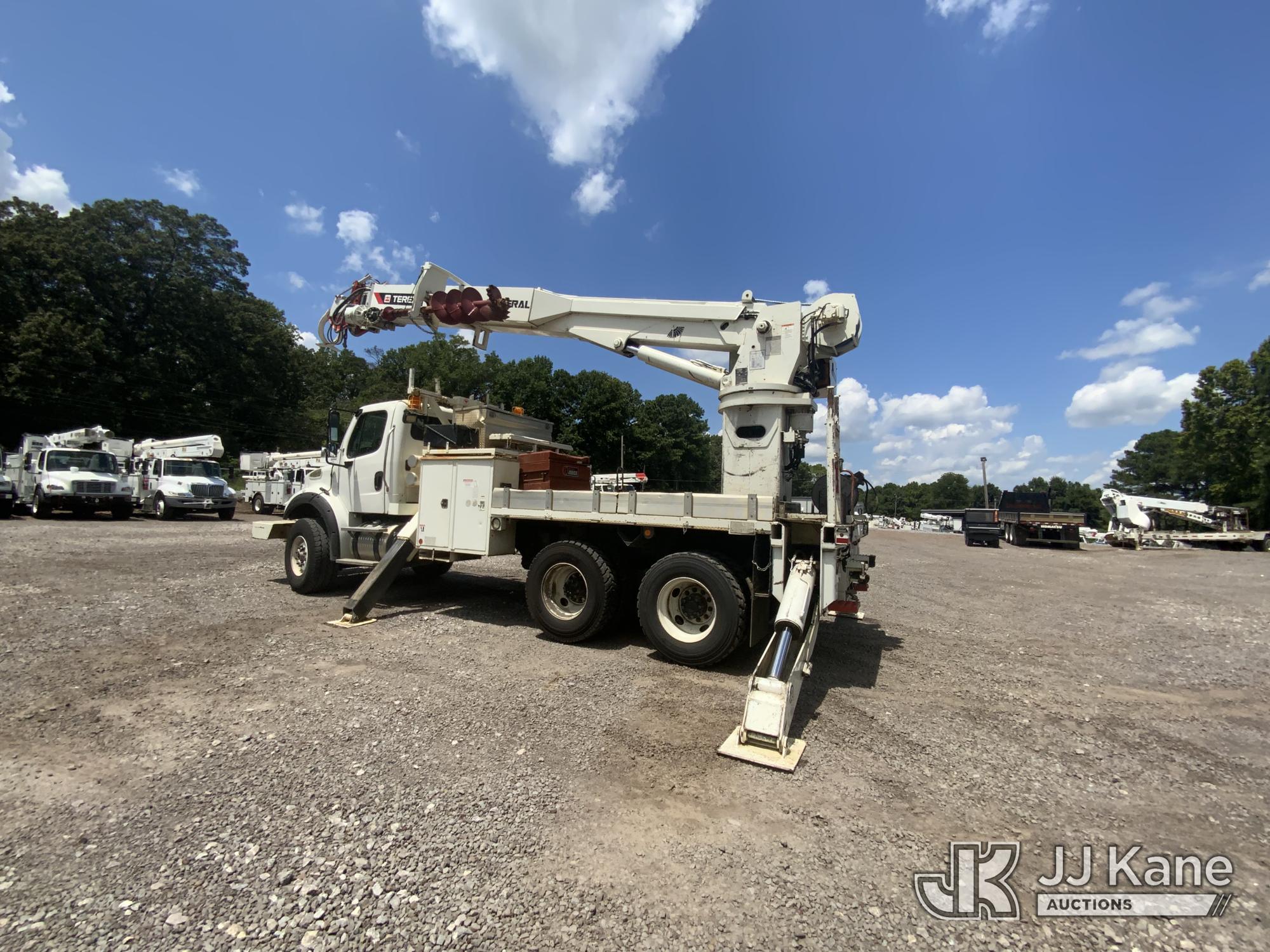 2014 Freightliner M2 112