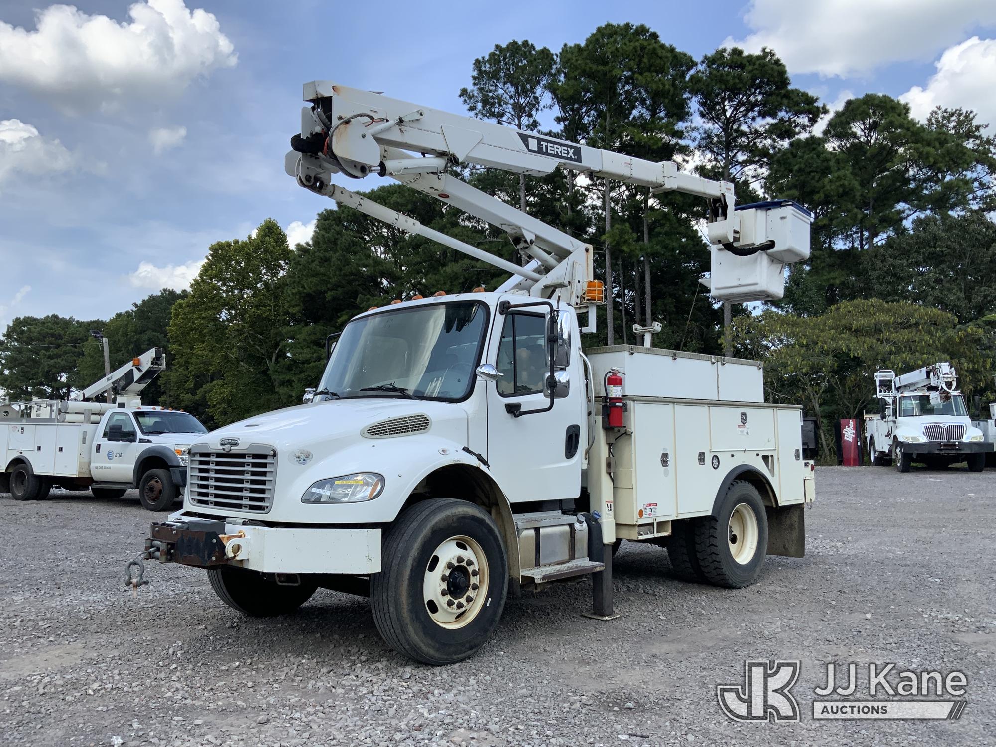 Terex/HiRanger LT40, Articulating & Telescopic Bucket Truck mounted behind cab on 2016 Freightliner M2 106 Utility Truck, (AL Power Unit)