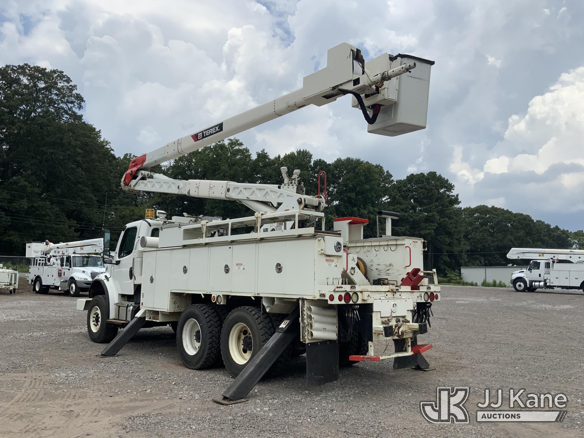 2017 Freightliner M2 106