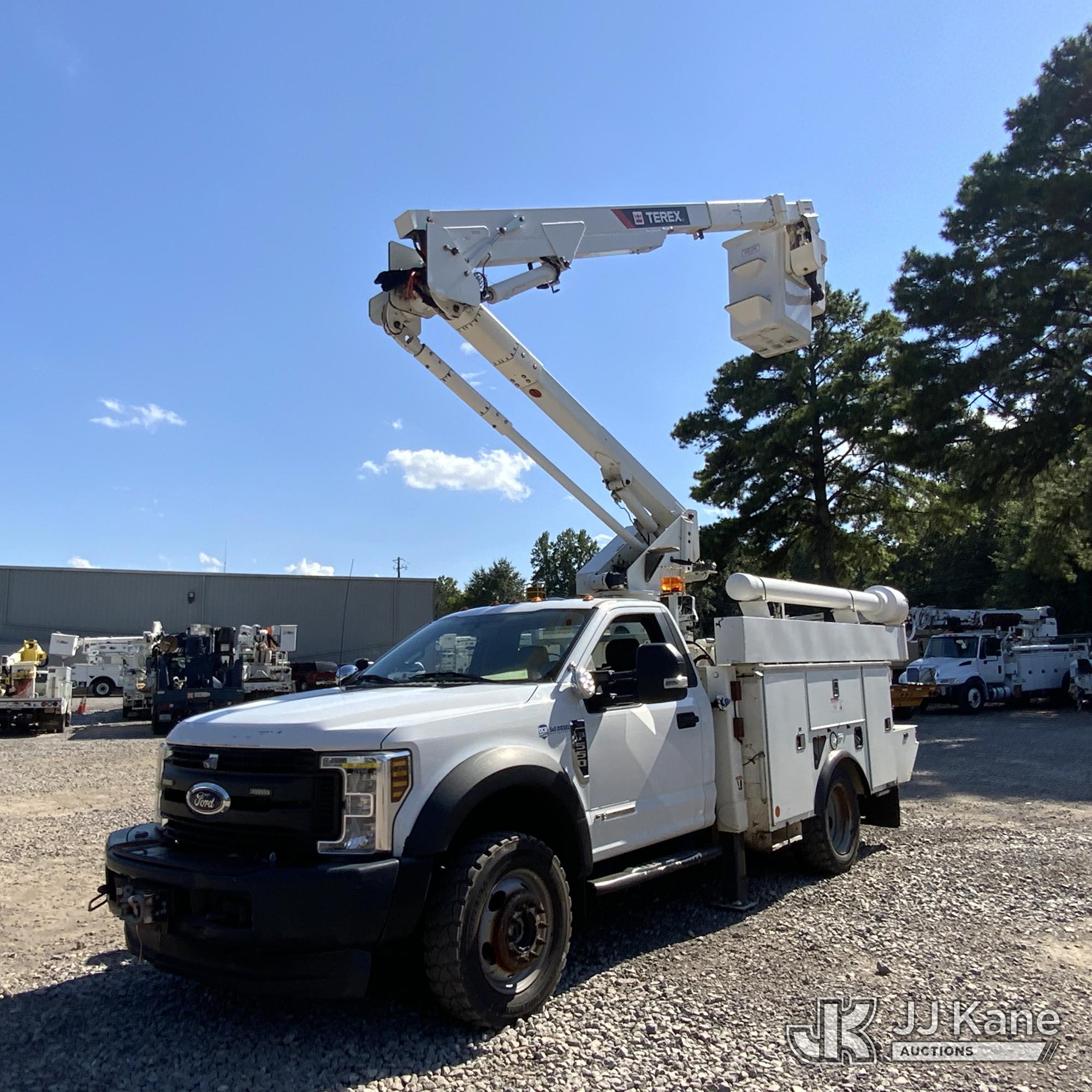 Terex/HiRanger LT40, Articulating & Telescopic Bucket Truck mounted behind cab on 2018 Ford F-550 Regular Cab DRW Service Truck, (AL Power Unit)
